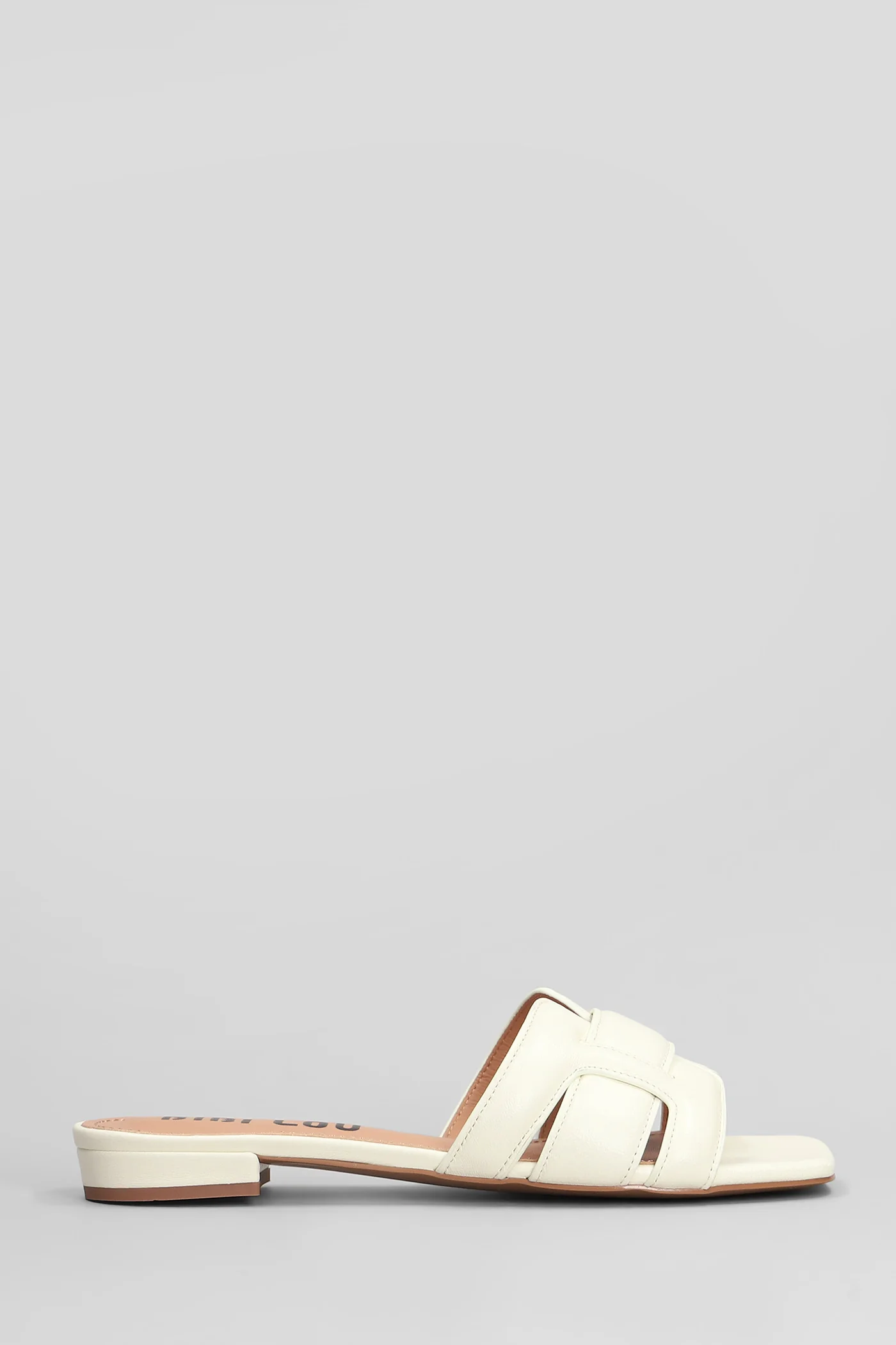 Holly Flat Flats in white leather