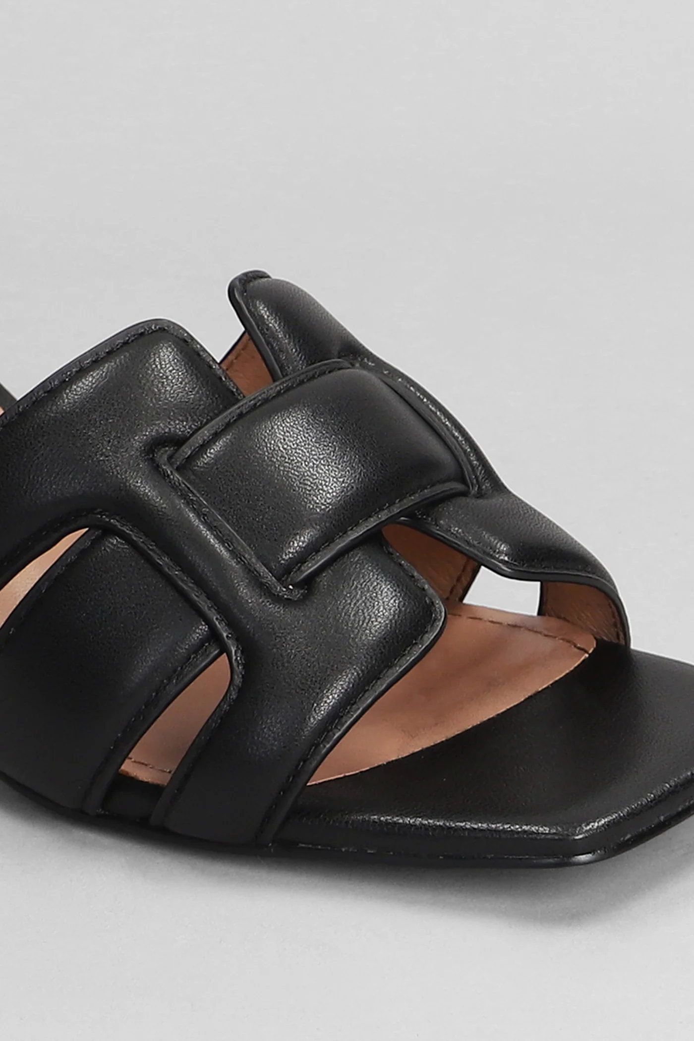 Holly Slipper-Mule in black leather - Image 5