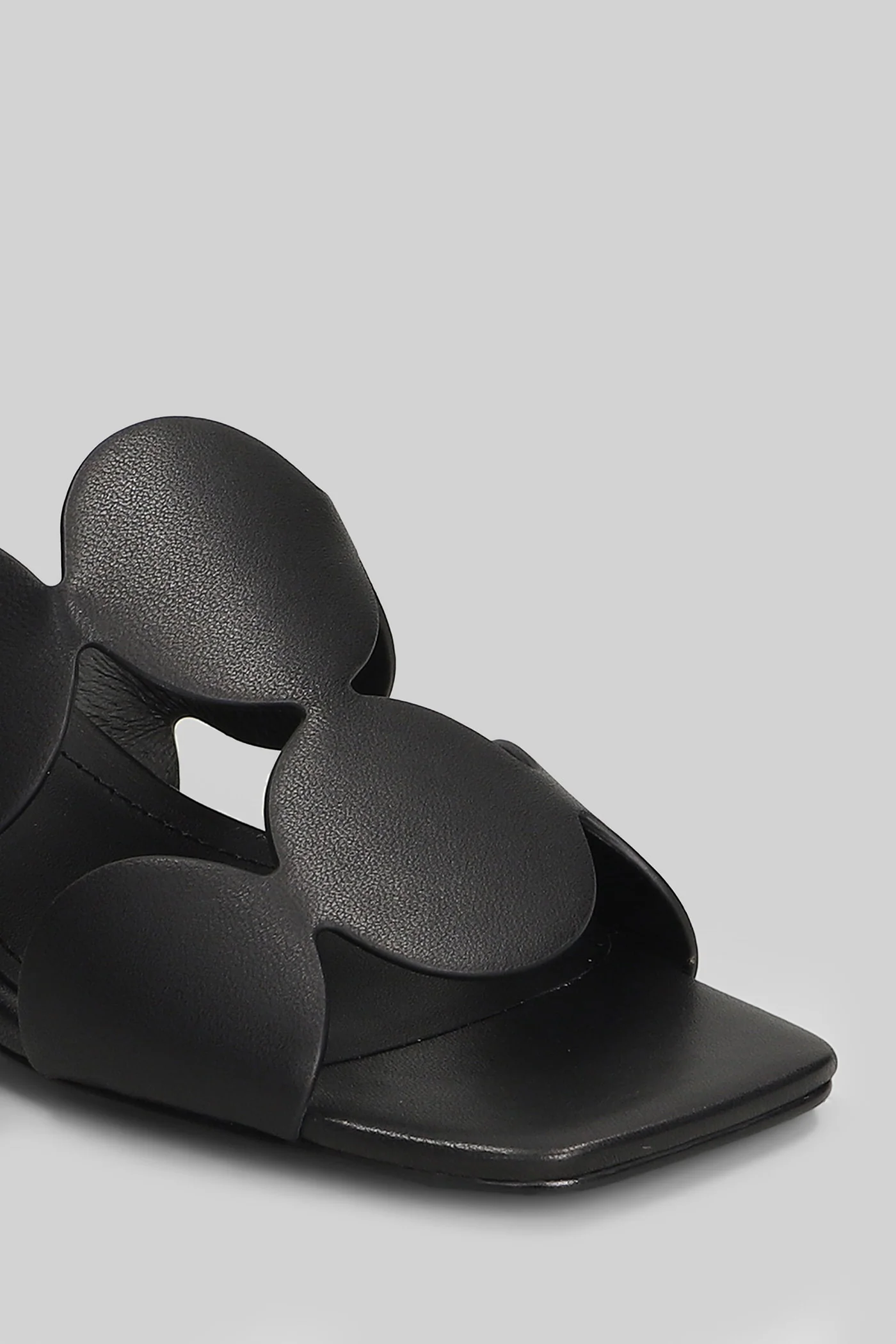 Onami 40 Slipper-Mule in black leather - Image 5