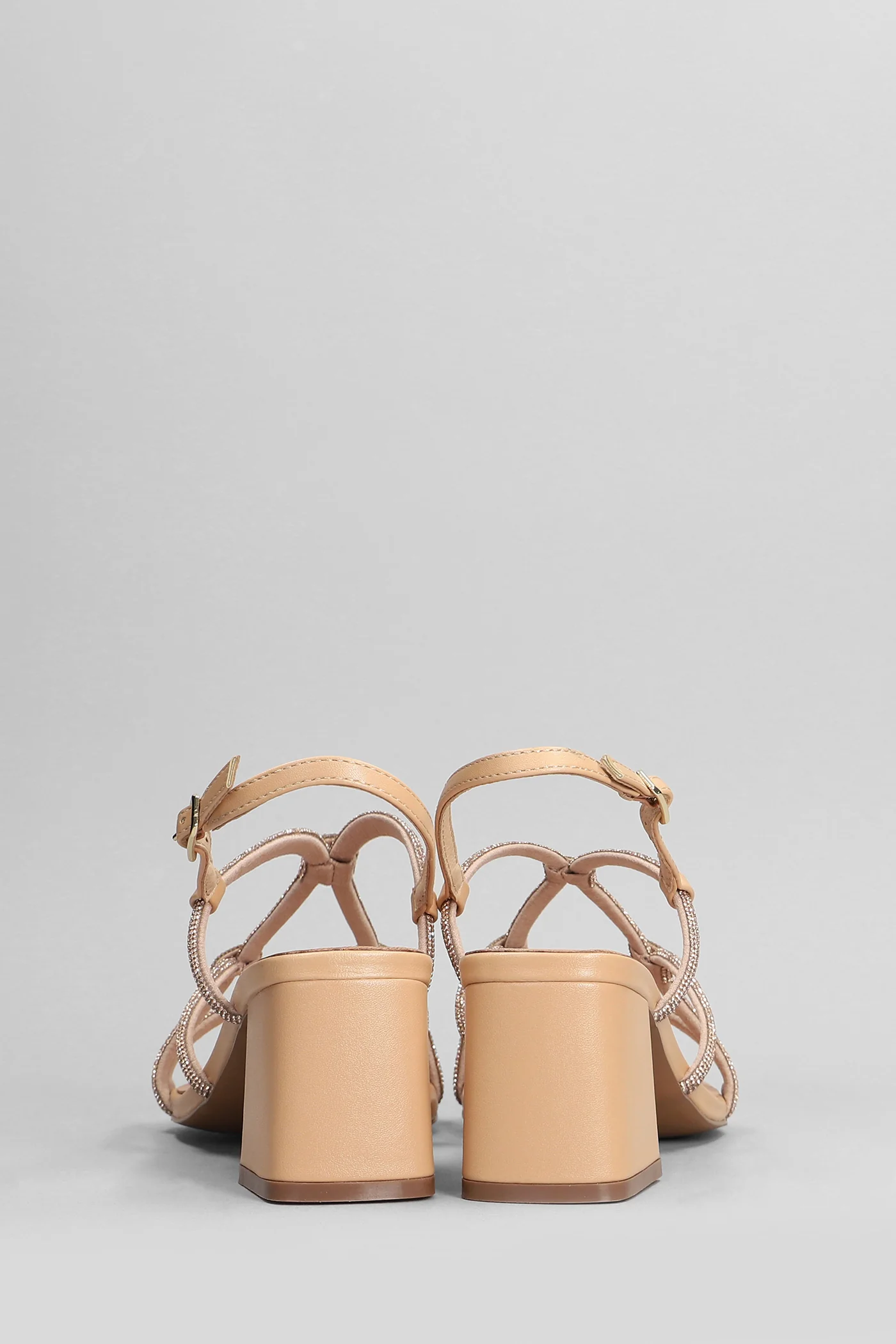 Pend Sandals in powder leather - Image 4