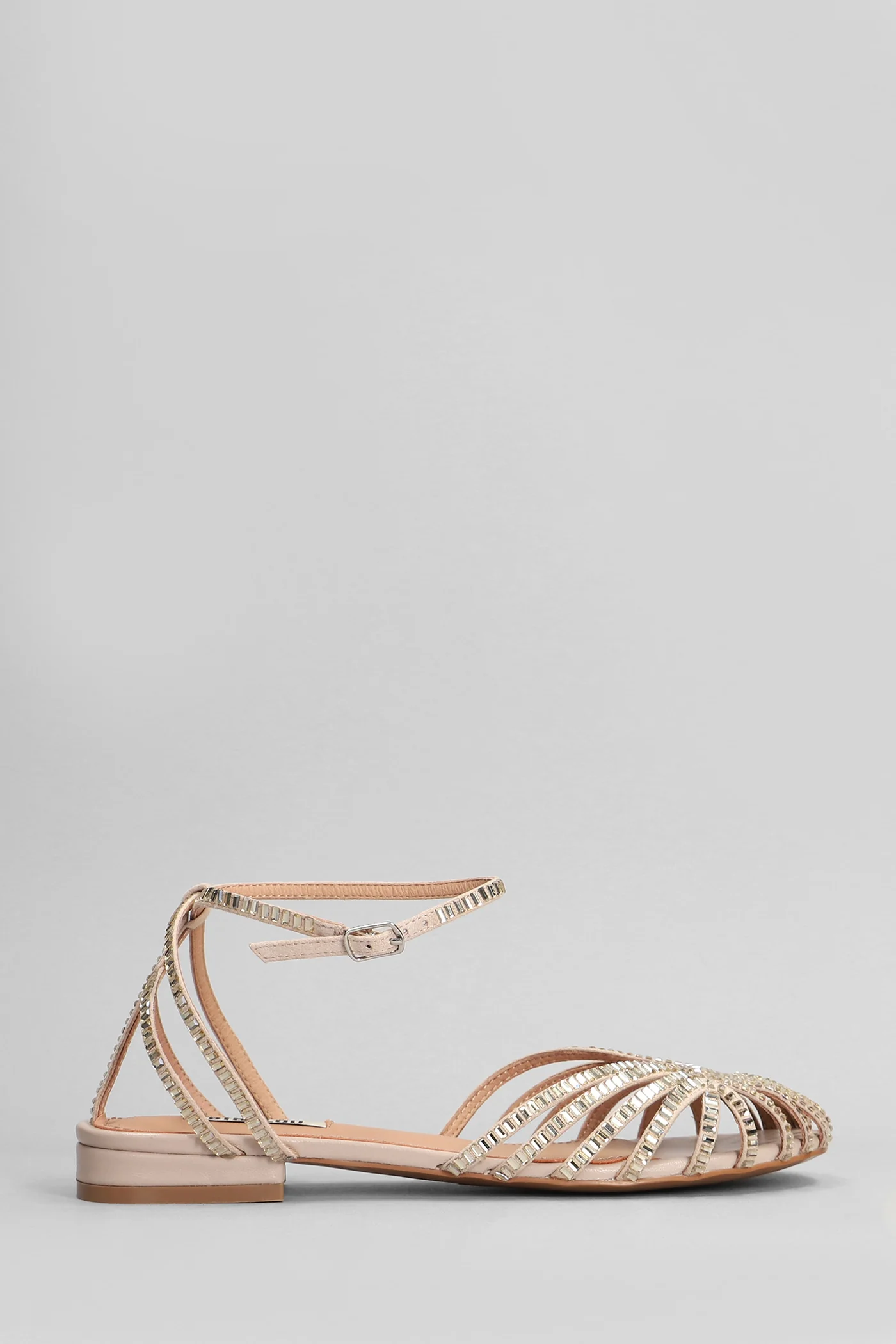 Serabi Flats in powder leather