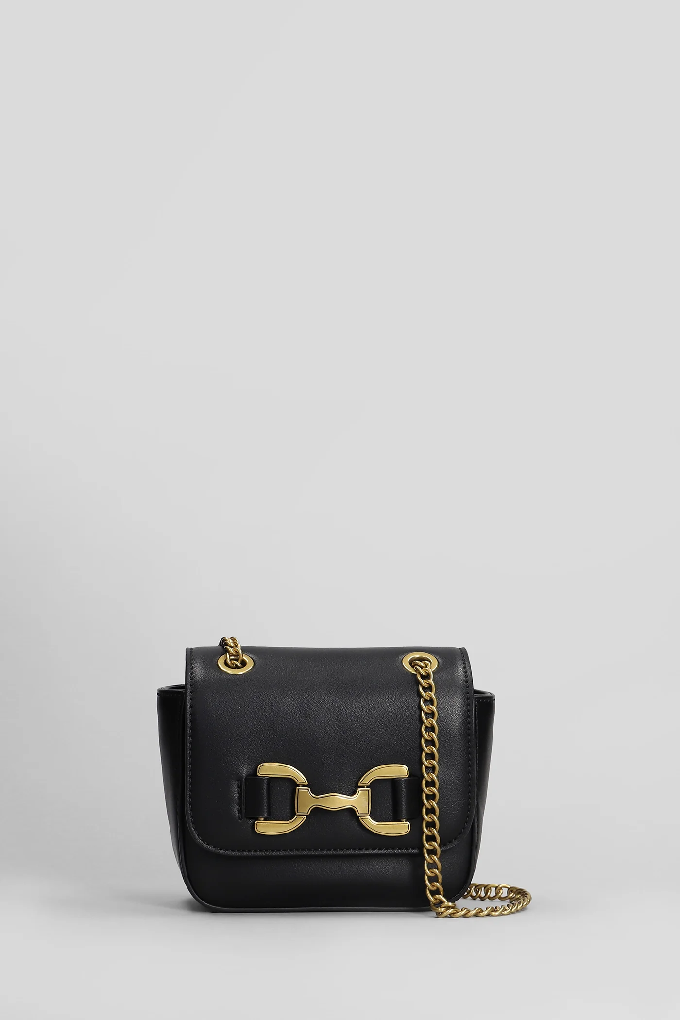 Shoulder bag in black leather