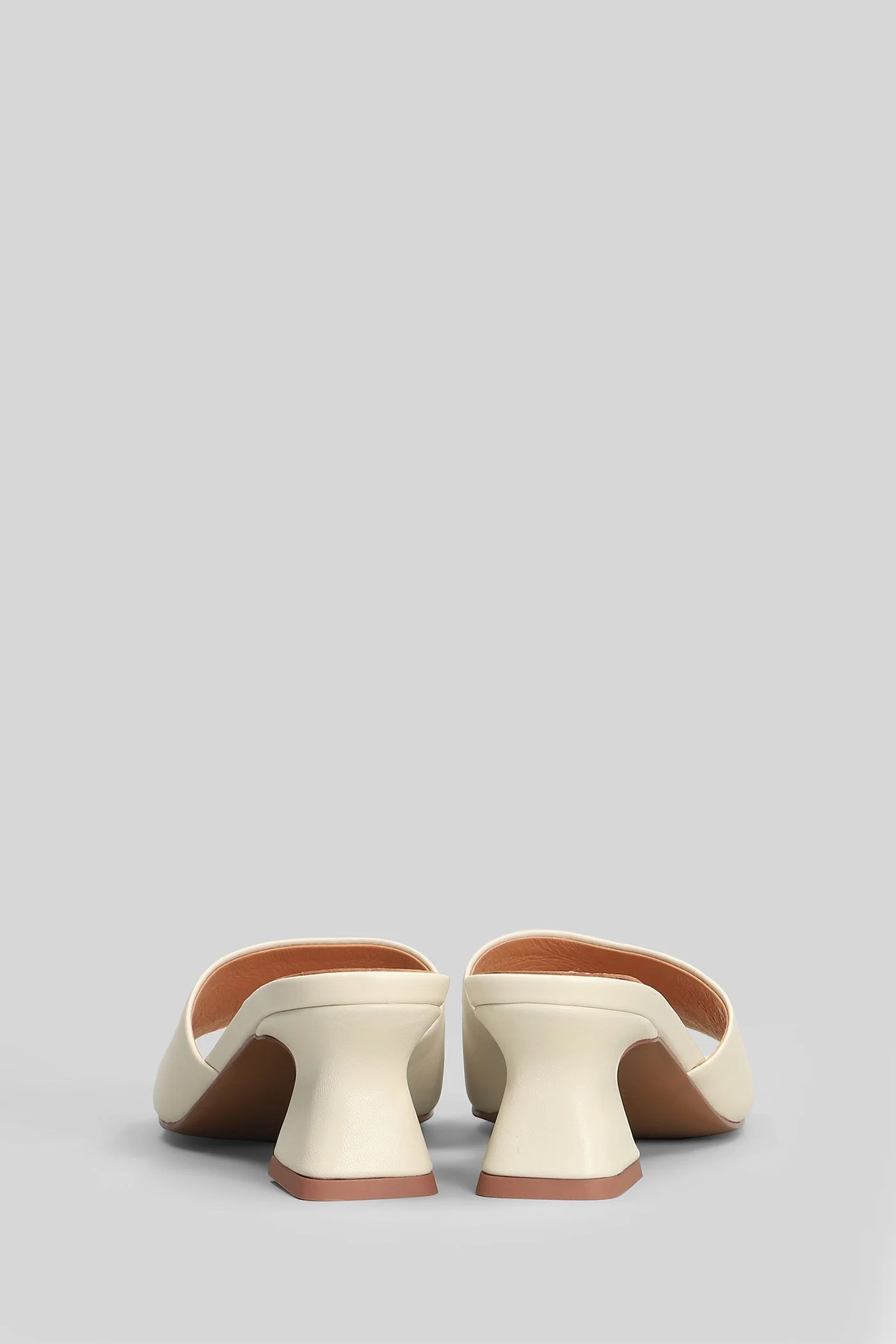 Zia 50 Slipper-Mule in beige leather - Image 4