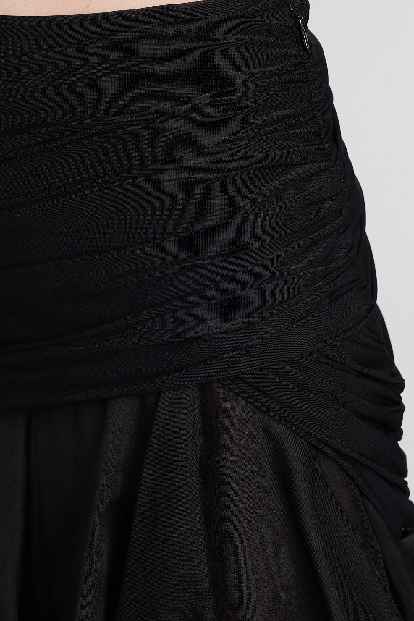 Skirt in black silk - Image 5