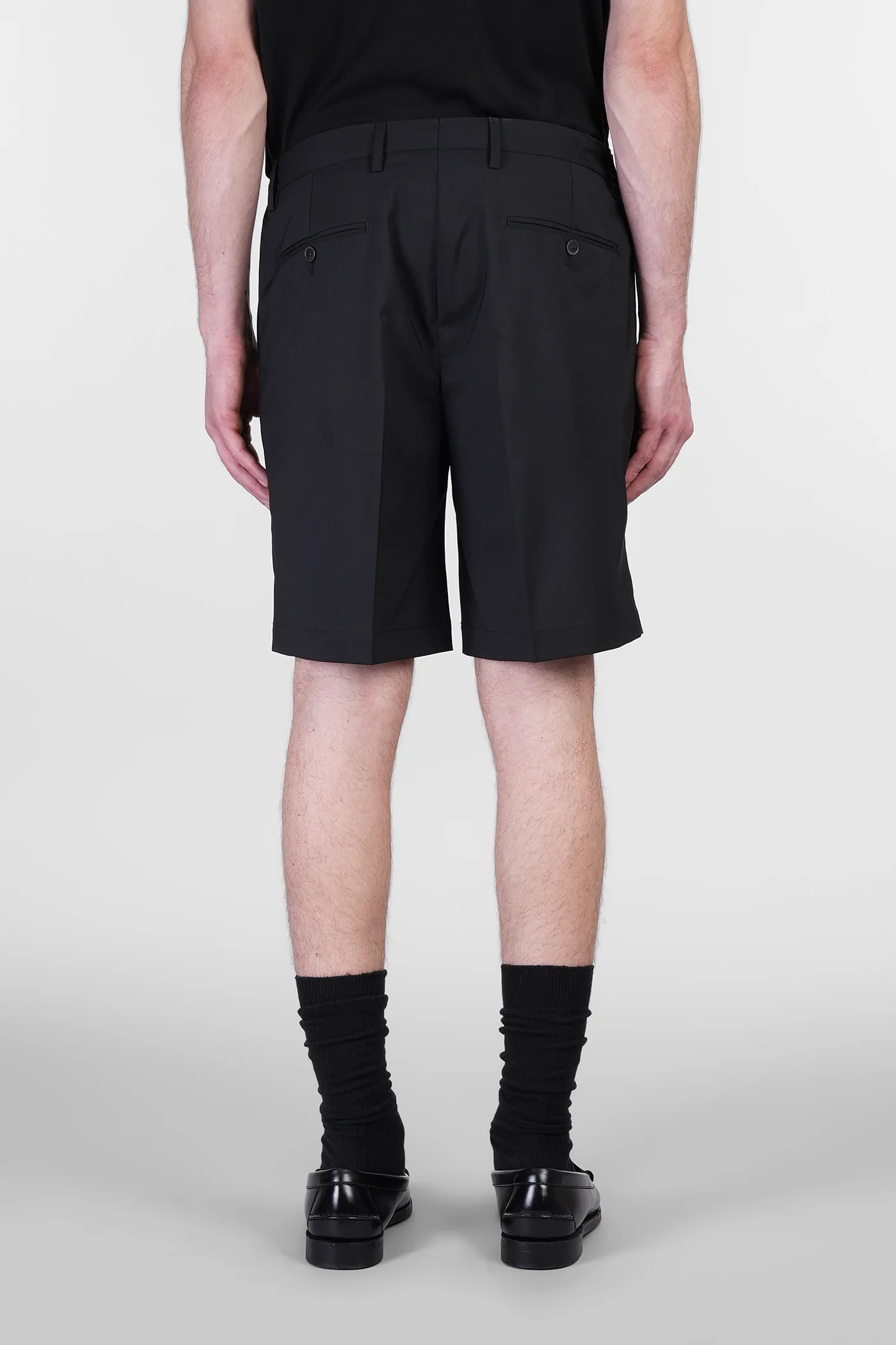 Colvilles Shorts in black wool - Image 3