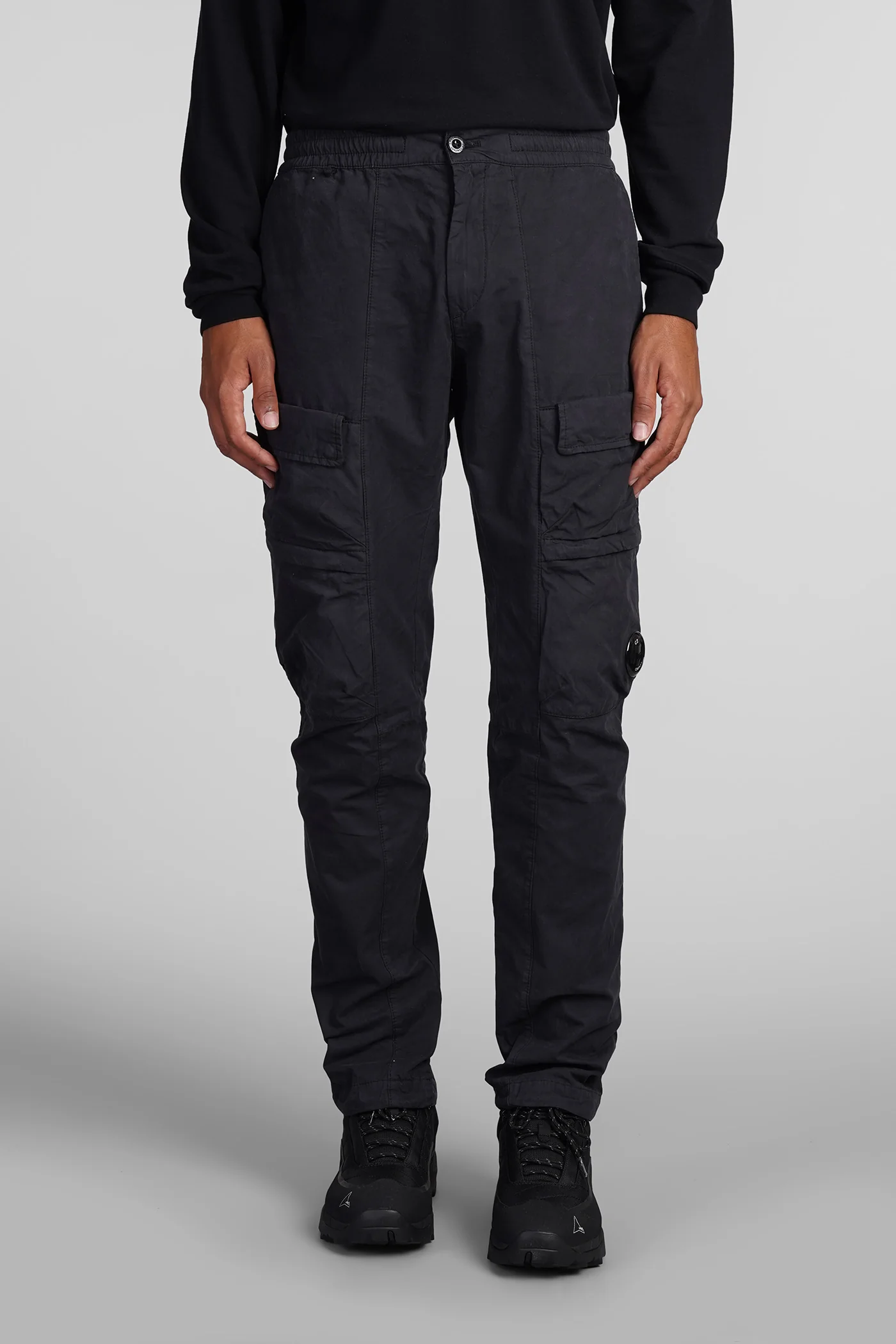 Pants in black cotton