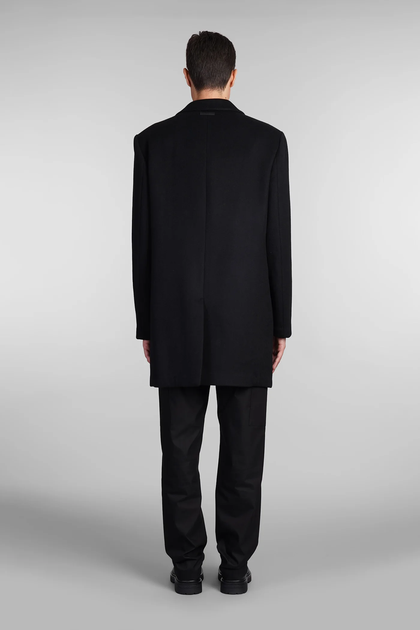 Coat in black wool - Image 3