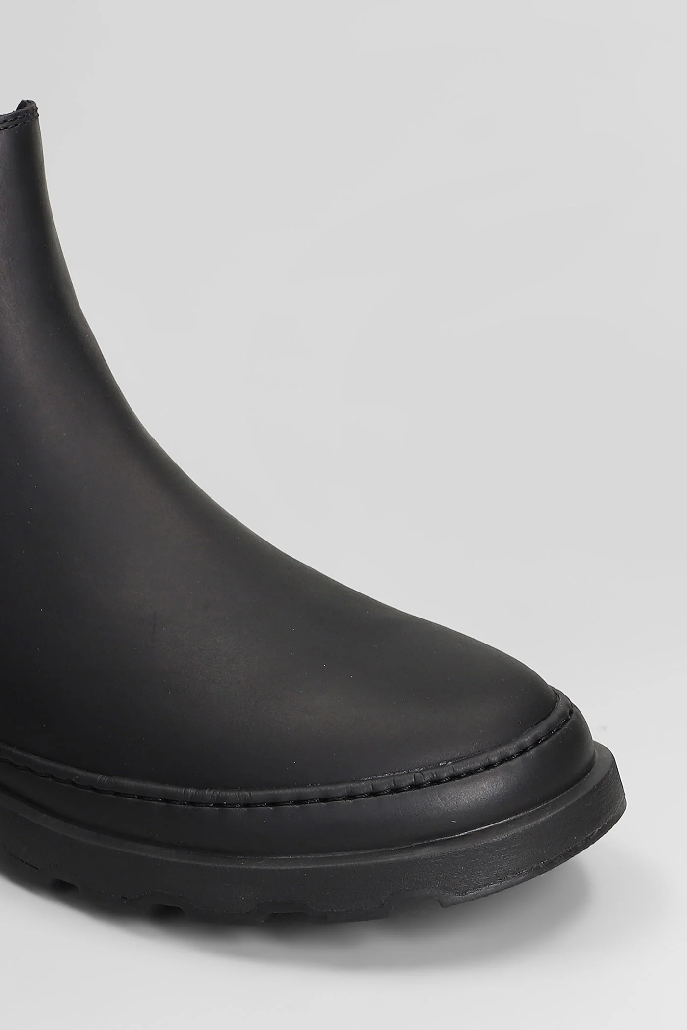 Brutus Ankle boots in black leather - Image 5