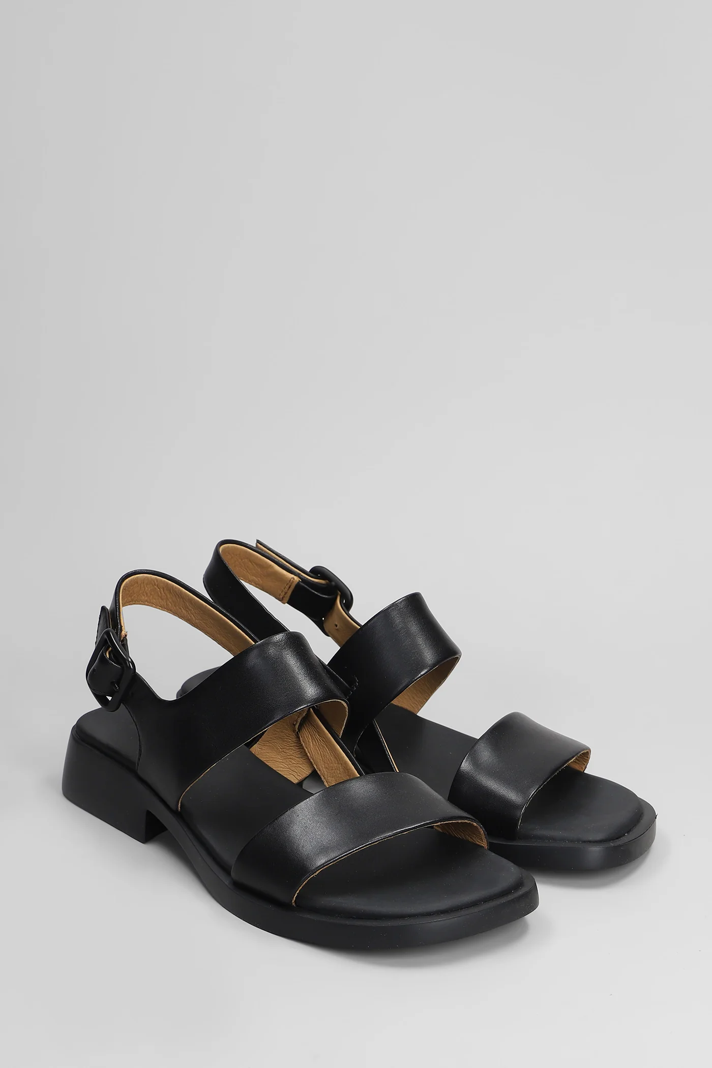 Dana Sandals in black leather - Image 2