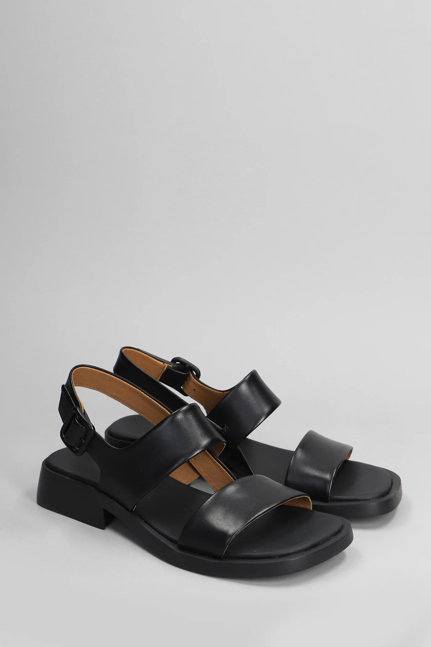 Dana Sandals in black leather - Image 2