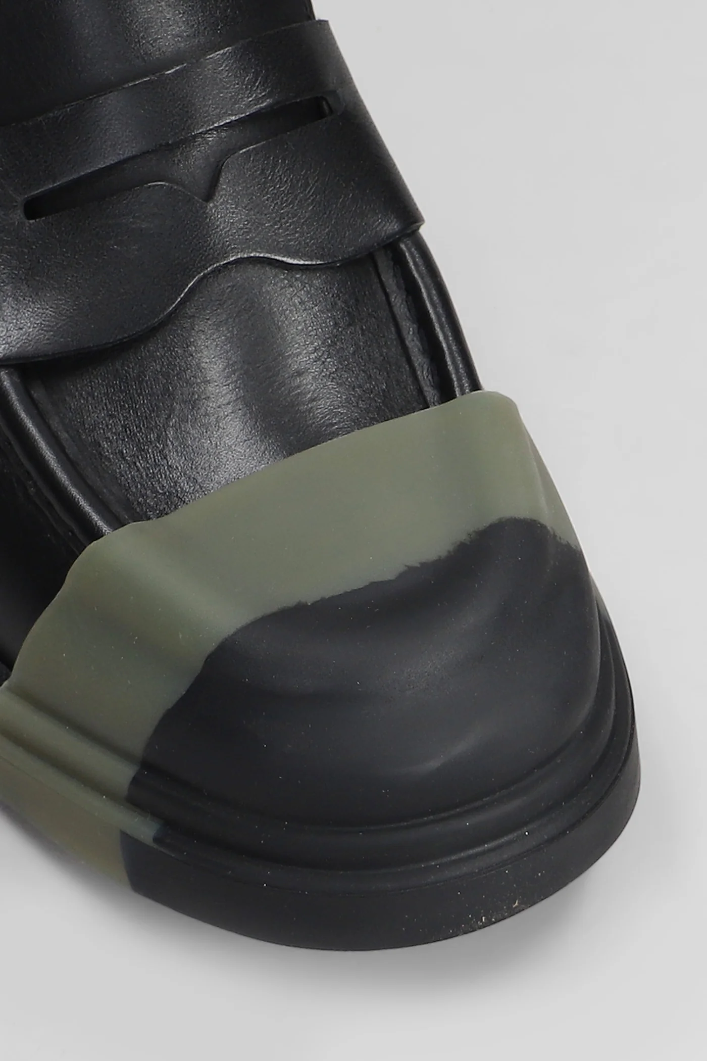 Junction Loafers in black leather - Image 5
