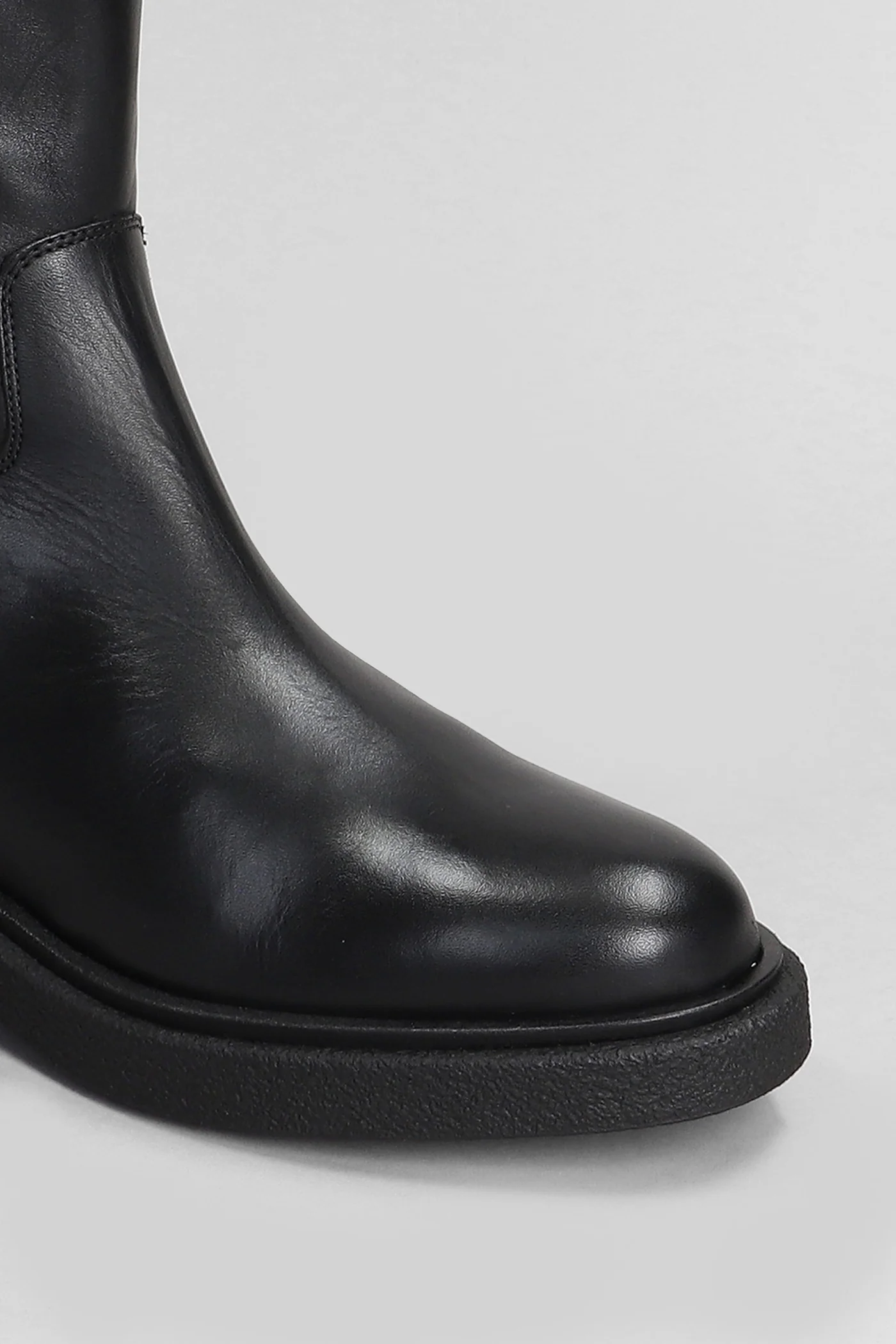 Brook Boot low heels boots in black leather - Image 5