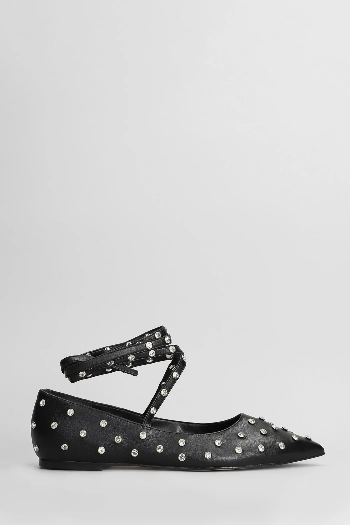 Ballet flats in black leather