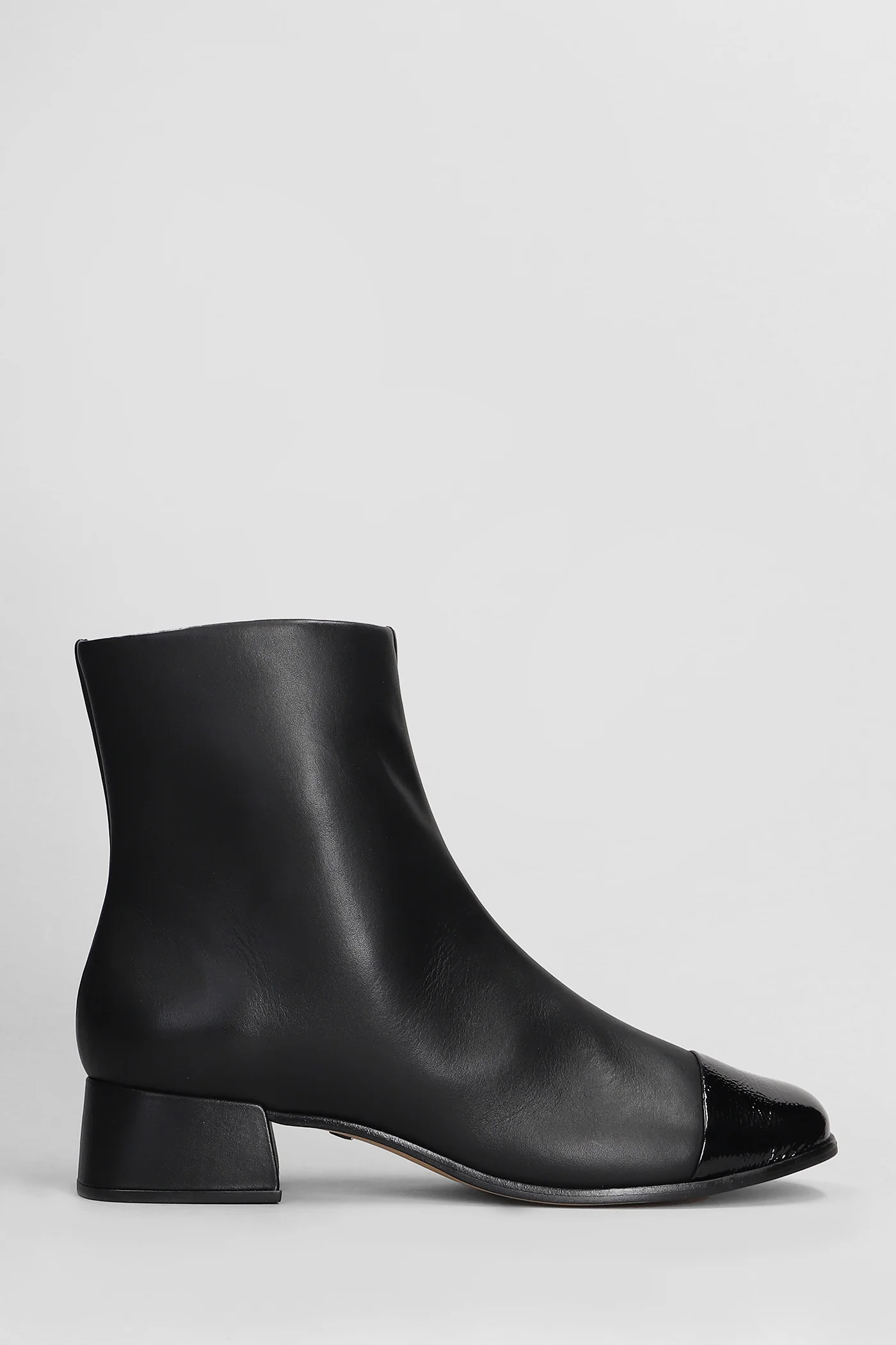 High heels Ankle boots in black patent leather