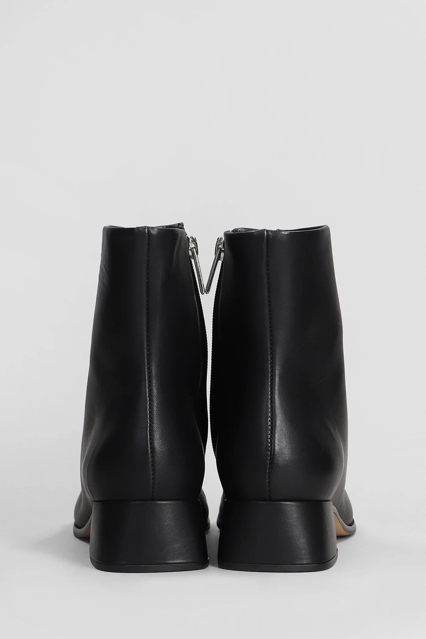 High heels Ankle boots in black patent leather - Image 4
