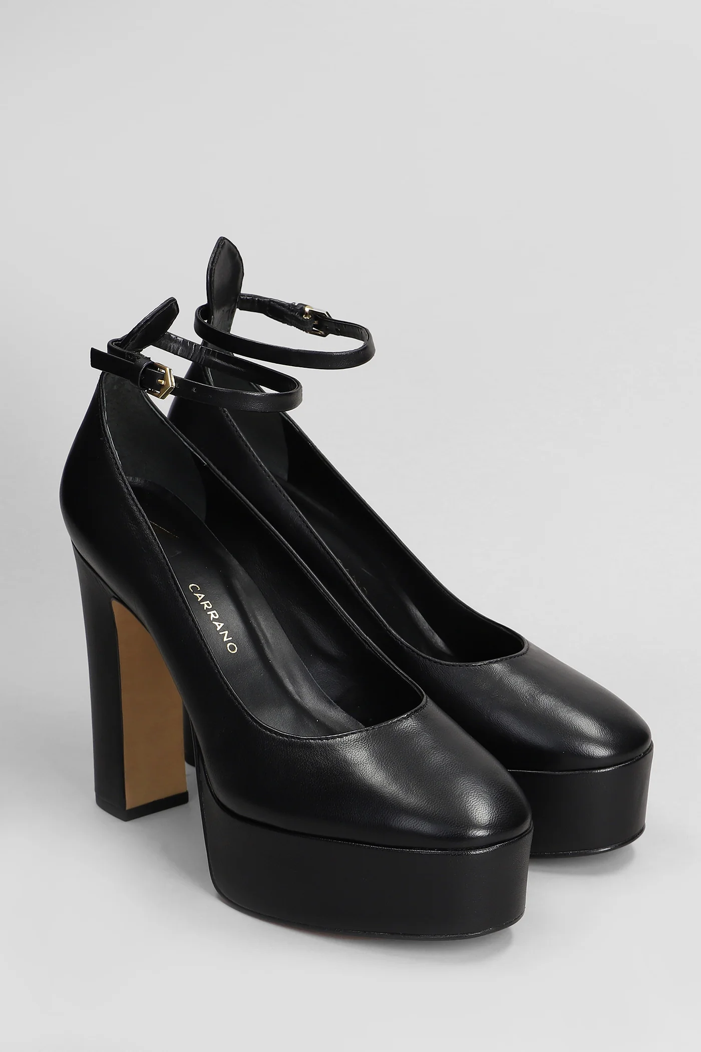 Pumps in black leather - Image 2