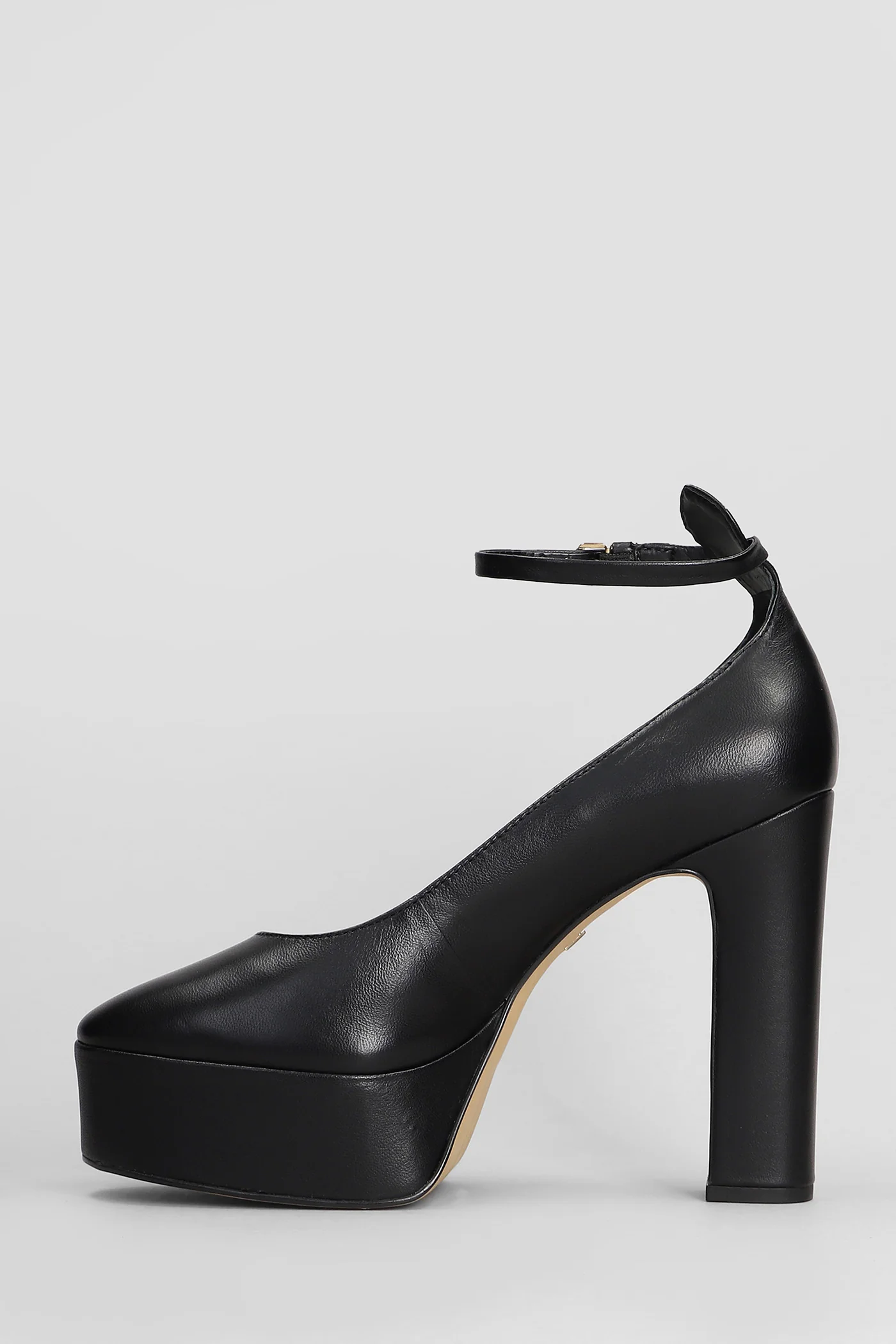 Pumps in black leather - Image 3