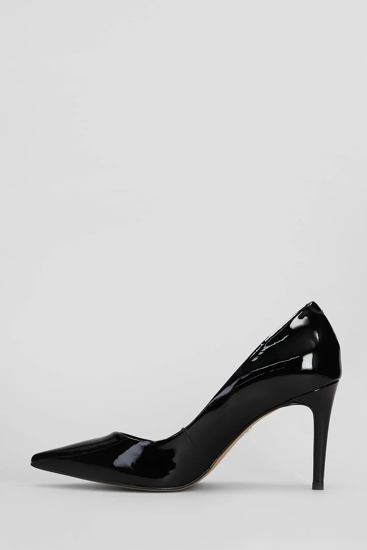 Pumps in black patent leather - Image 3
