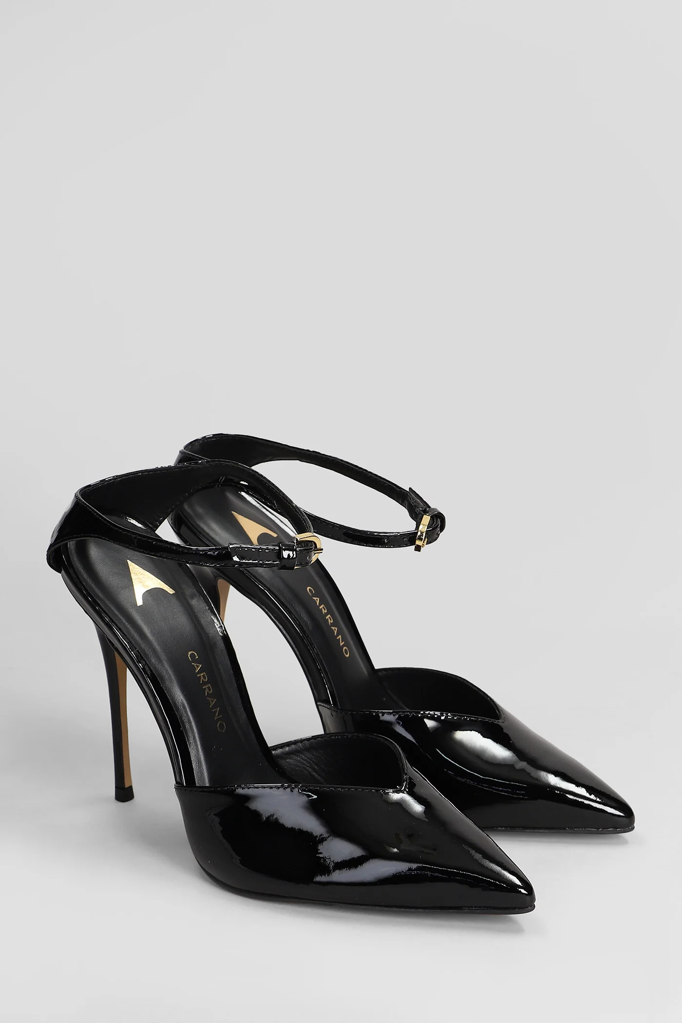 Pumps in black patent leather - Image 2