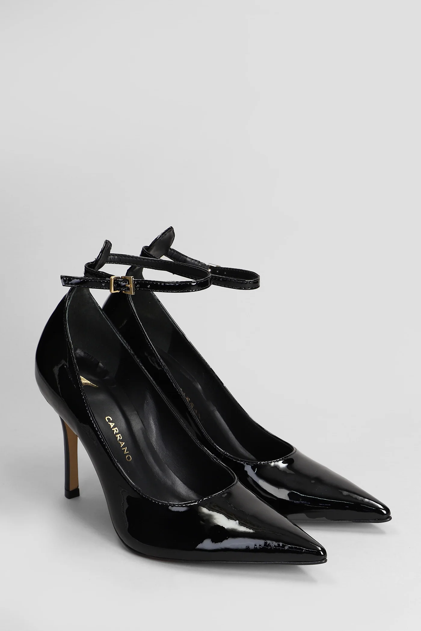 Pumps in black patent leather - Image 2