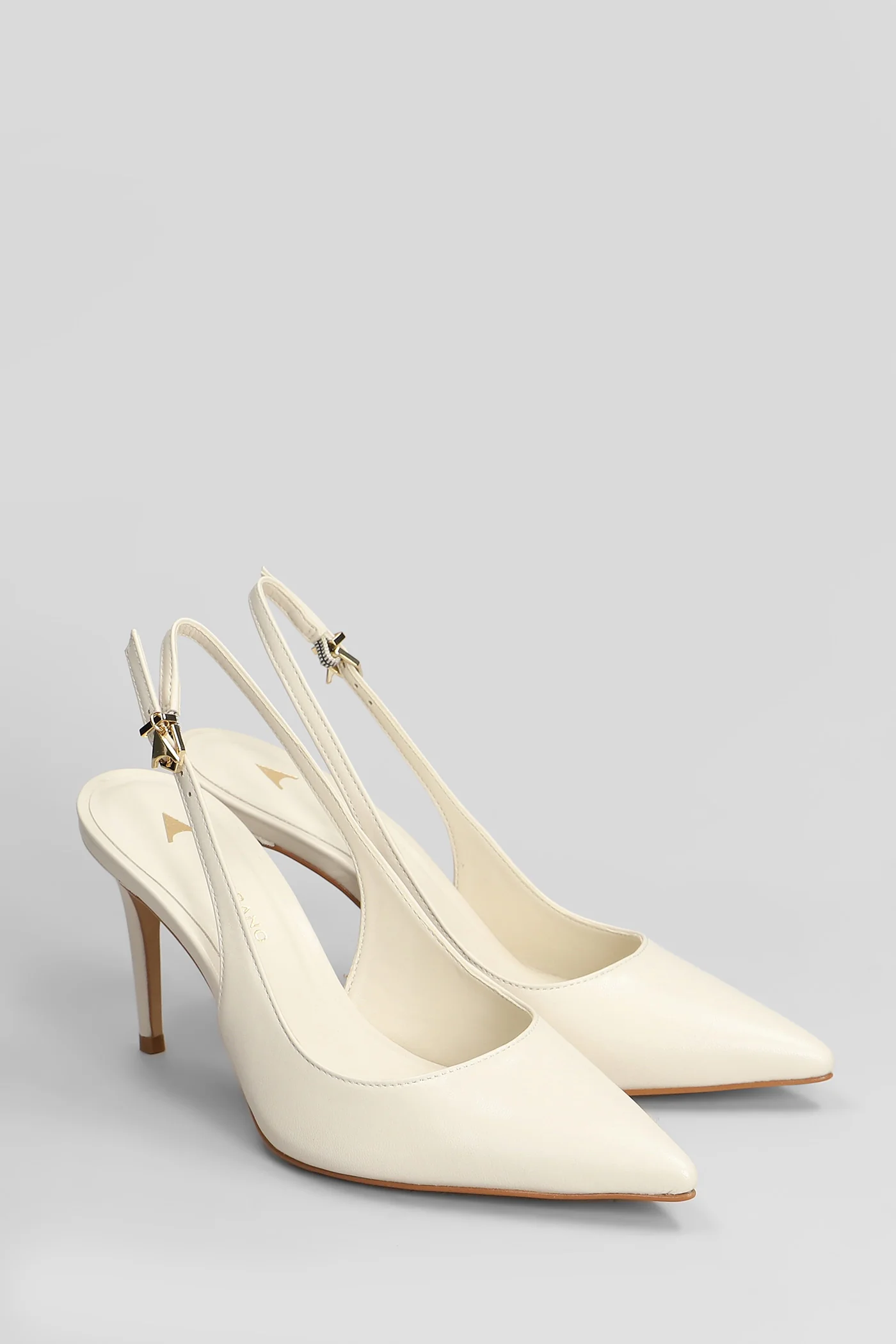 Pumps in white leather - Image 2