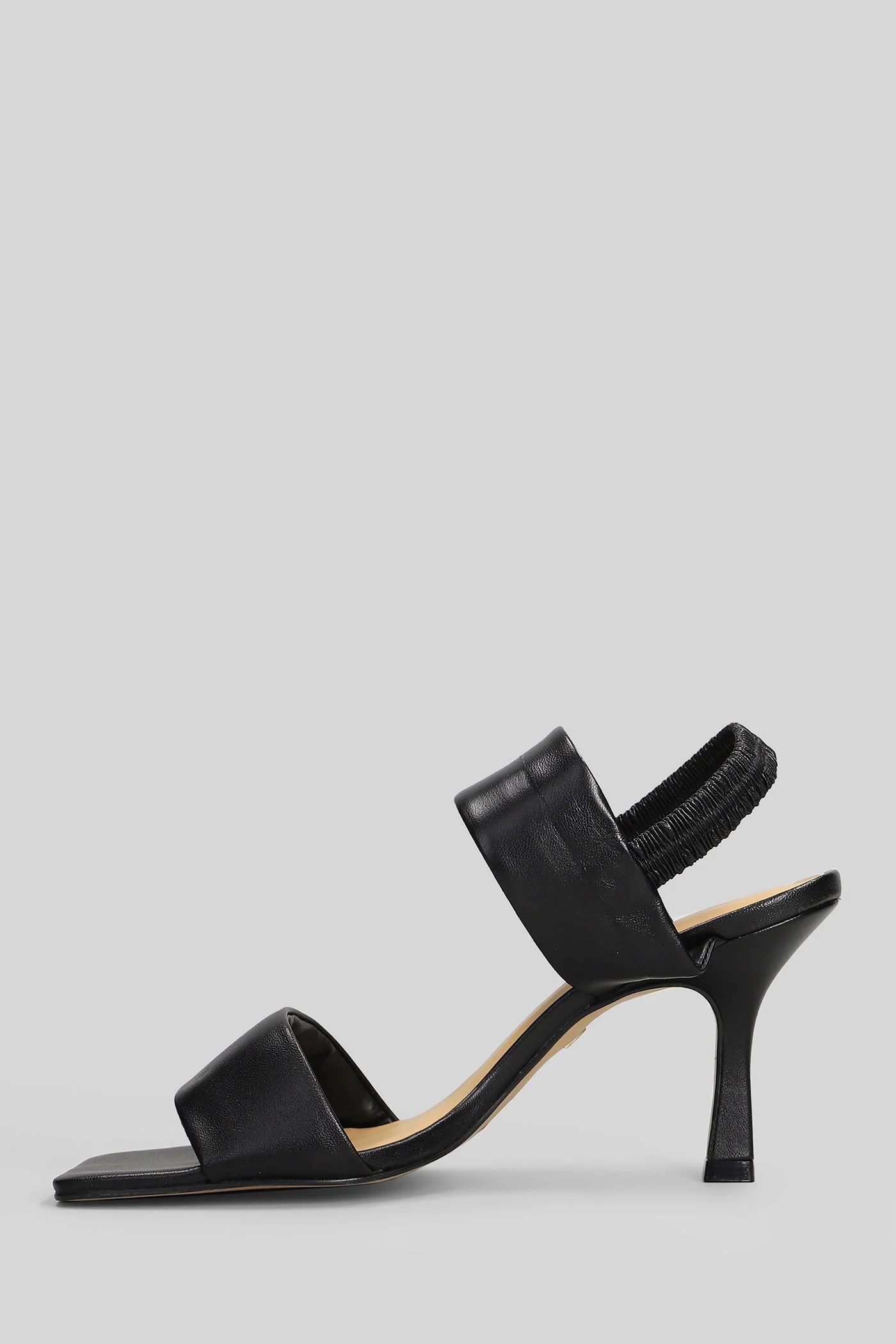 Sandals in black leather - Image 3