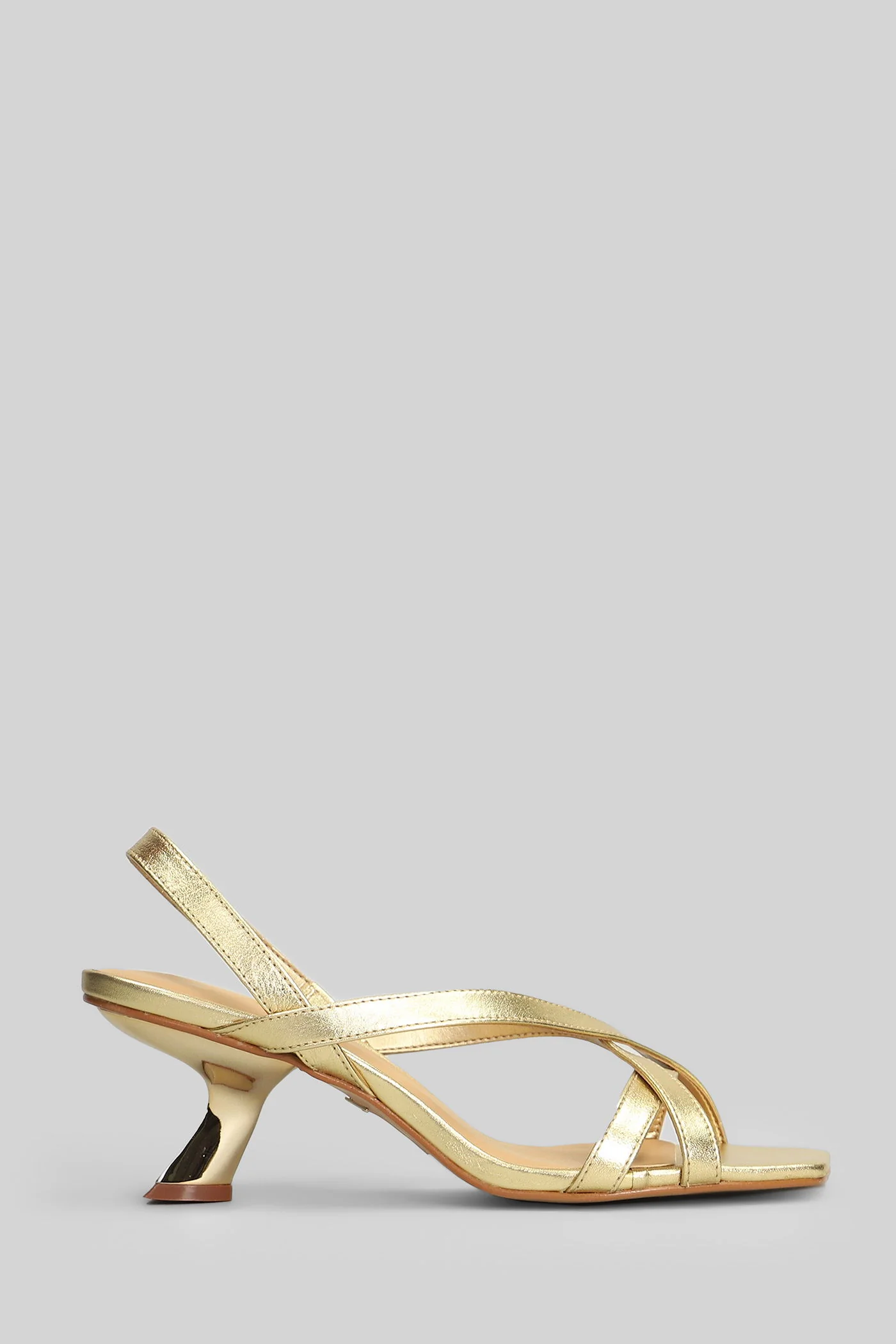 Sandals in gold leather