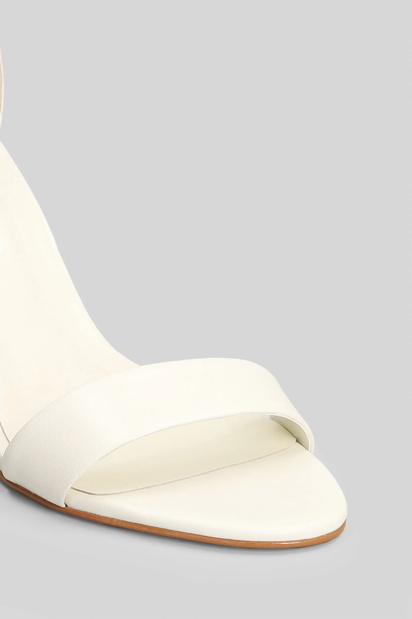 Sandals in white leather - Image 5