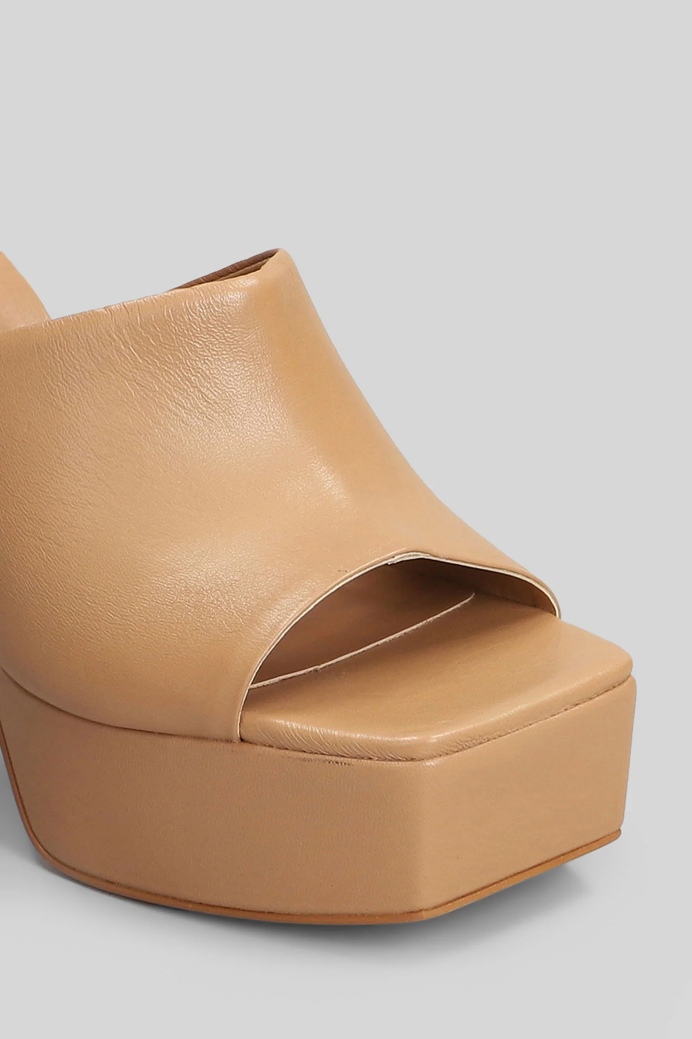 Slipper-Mule in Camel leather - Image 5