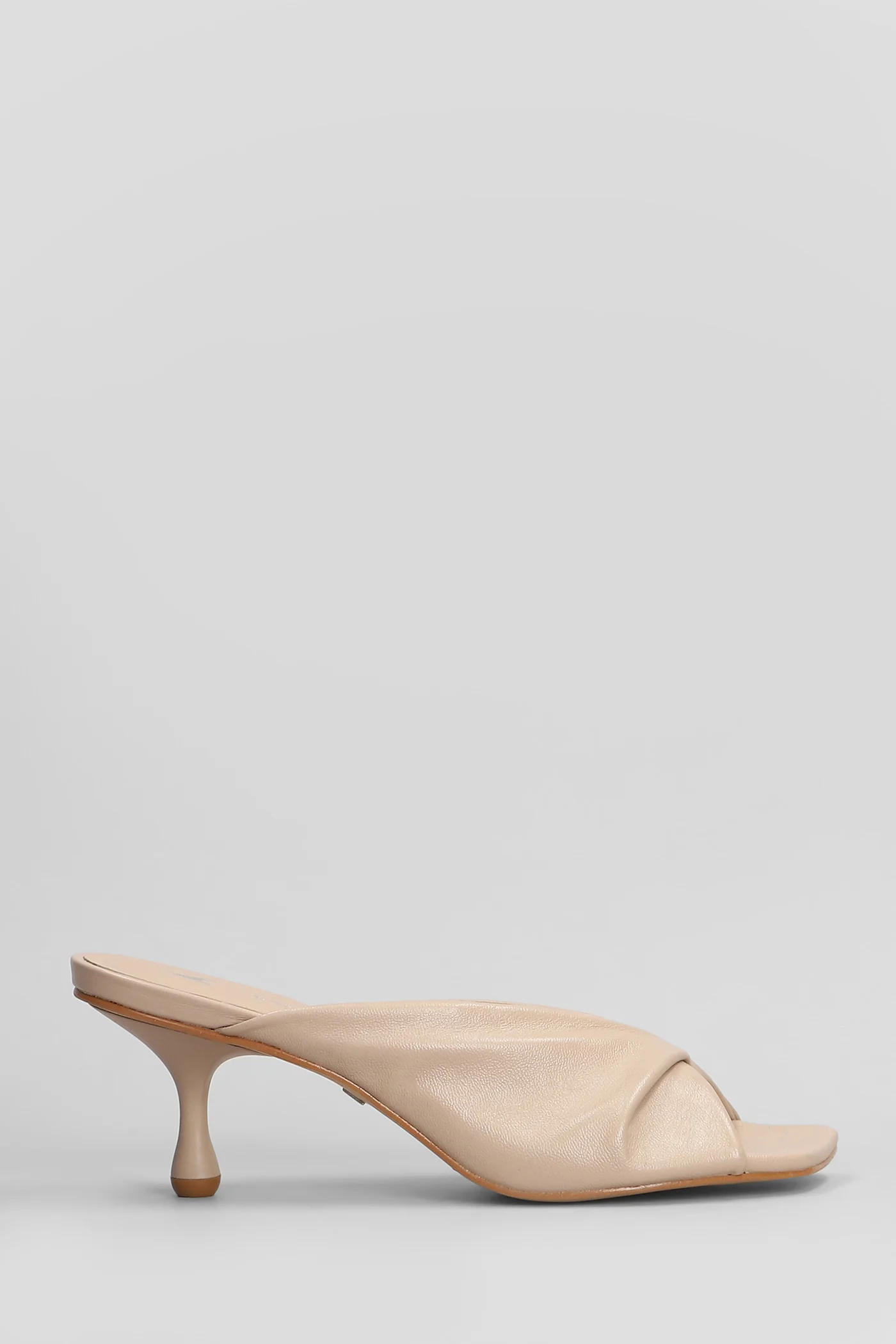 Slipper-Mule in taupe leather
