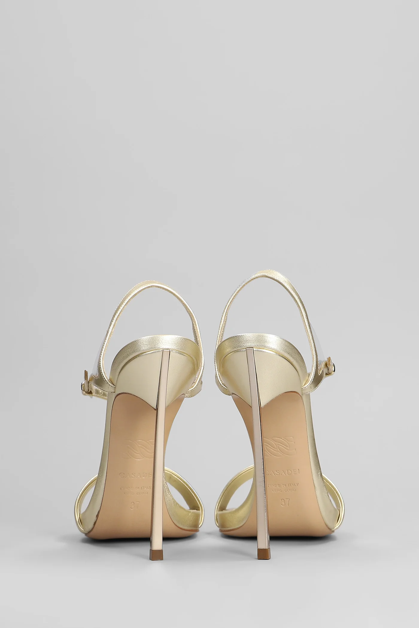 Blade Sandals in gold leather - Image 4