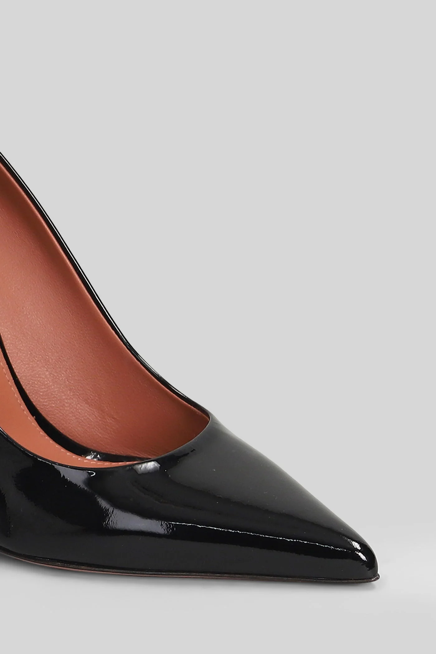 Hope New 105 Pumps in black patent leather - Image 5