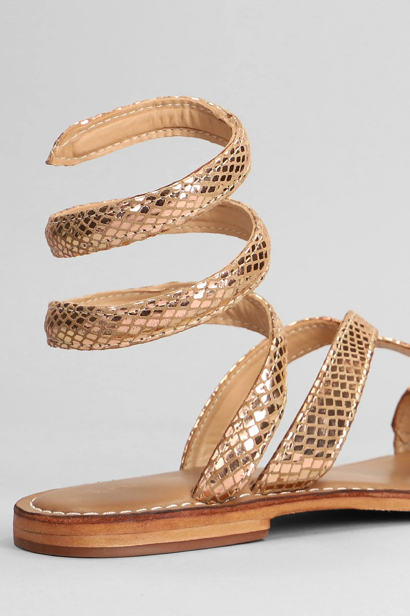 Flats in copper leather - Image 5