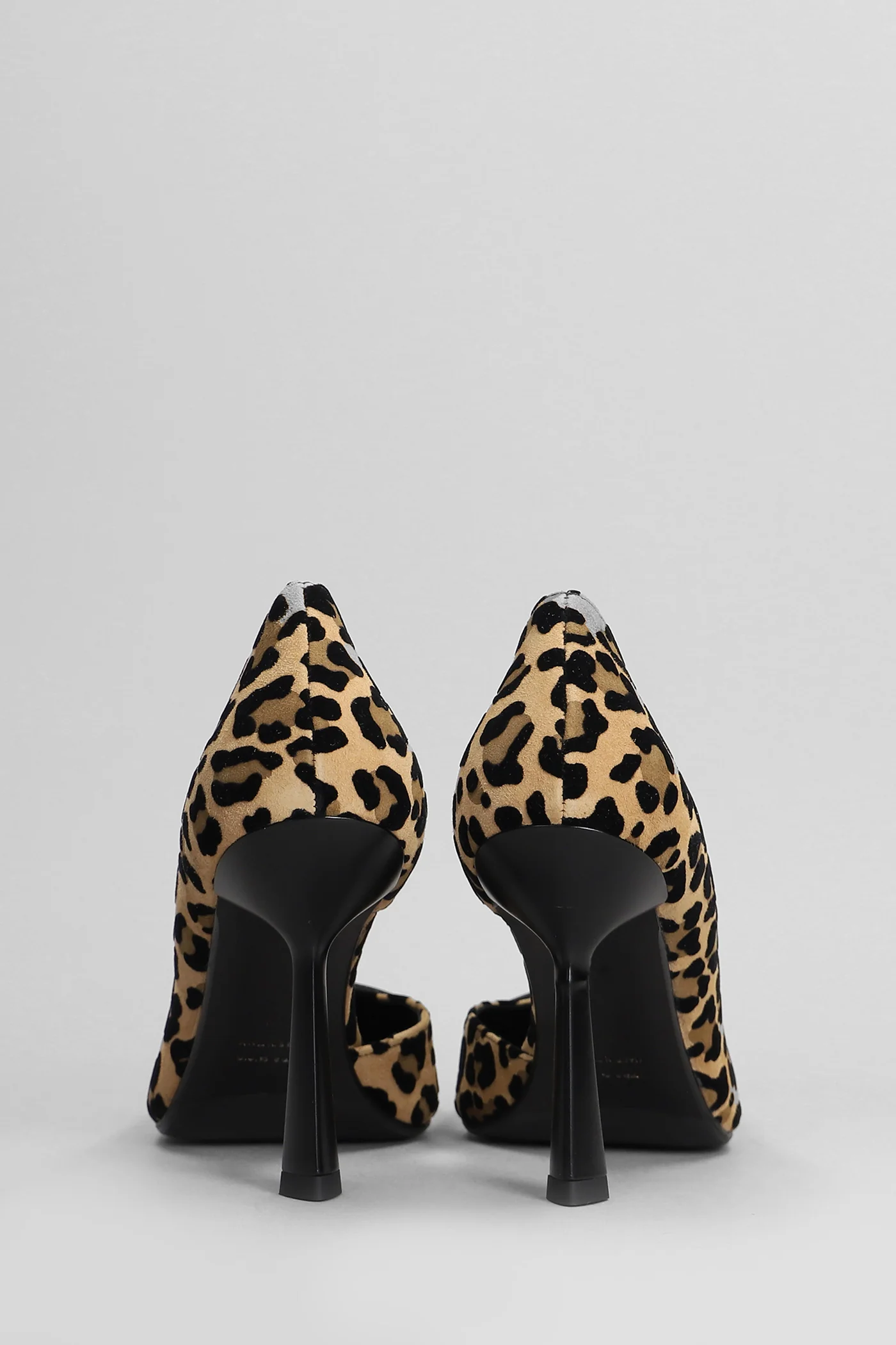Pumps in Animalier suede - Image 4