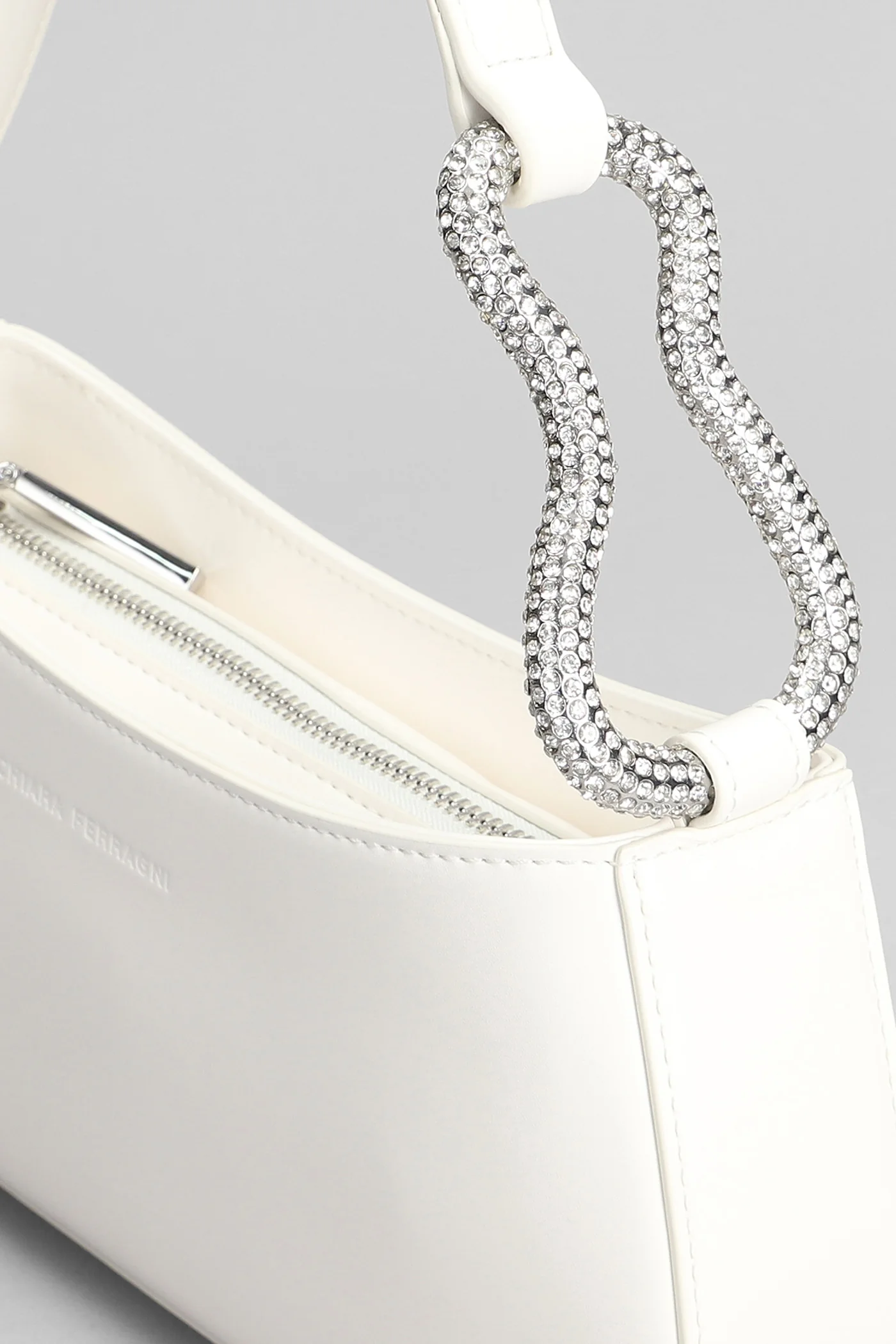 Shoulder bag in white faux leather - Image 4