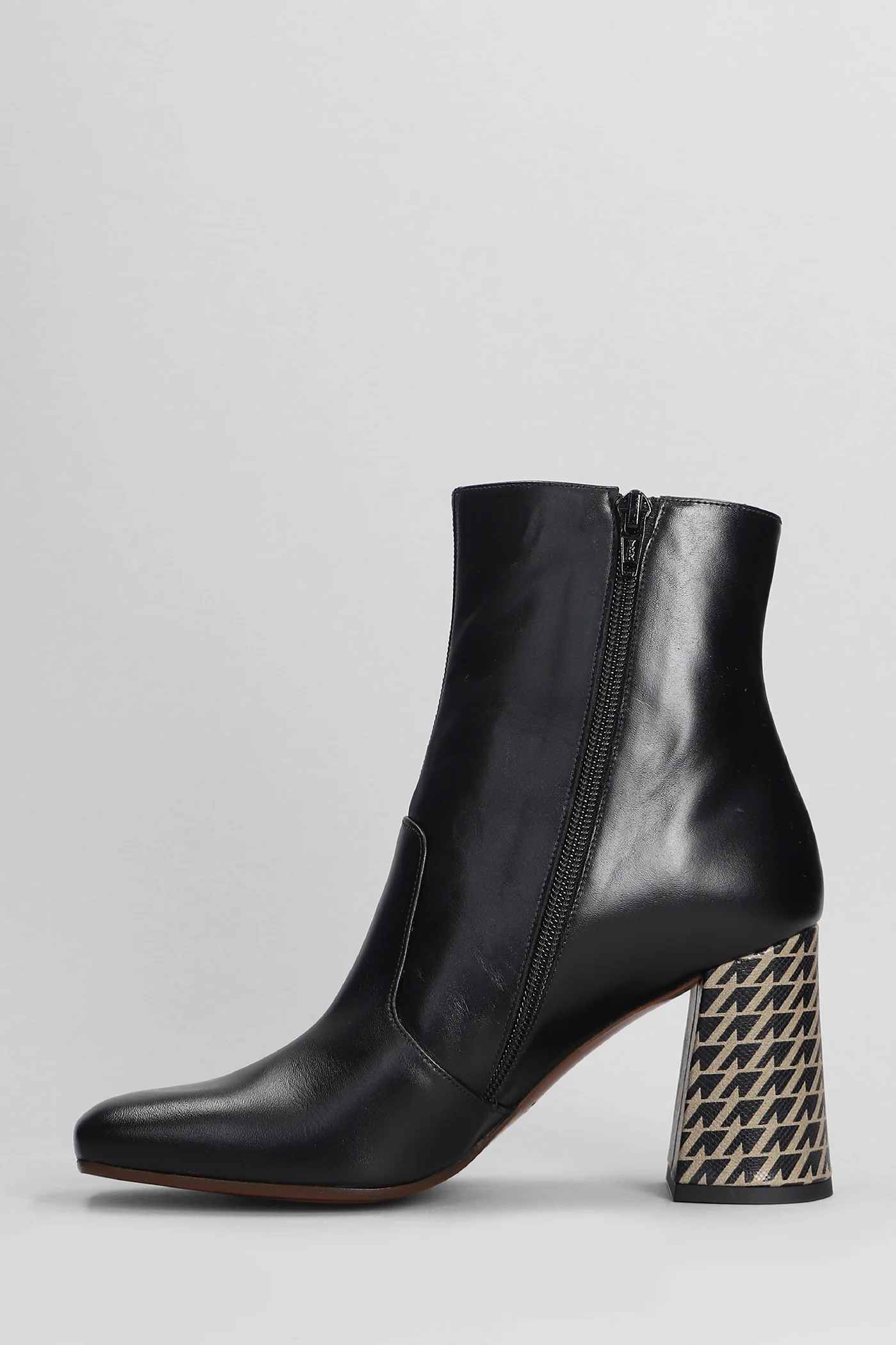 Oysi High heels Ankle boots in black leather - Image 3