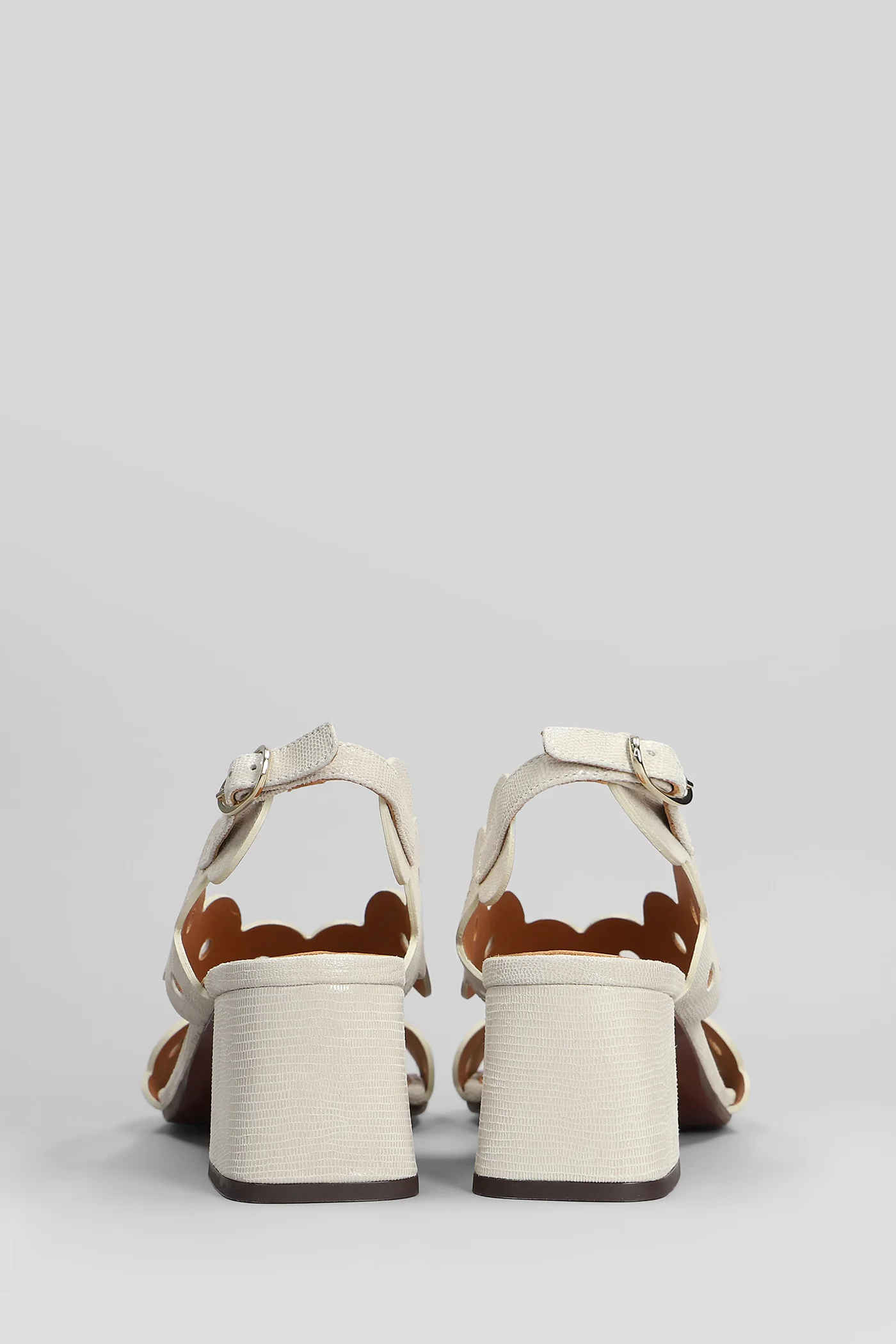 Sandals in white leather - Image 4