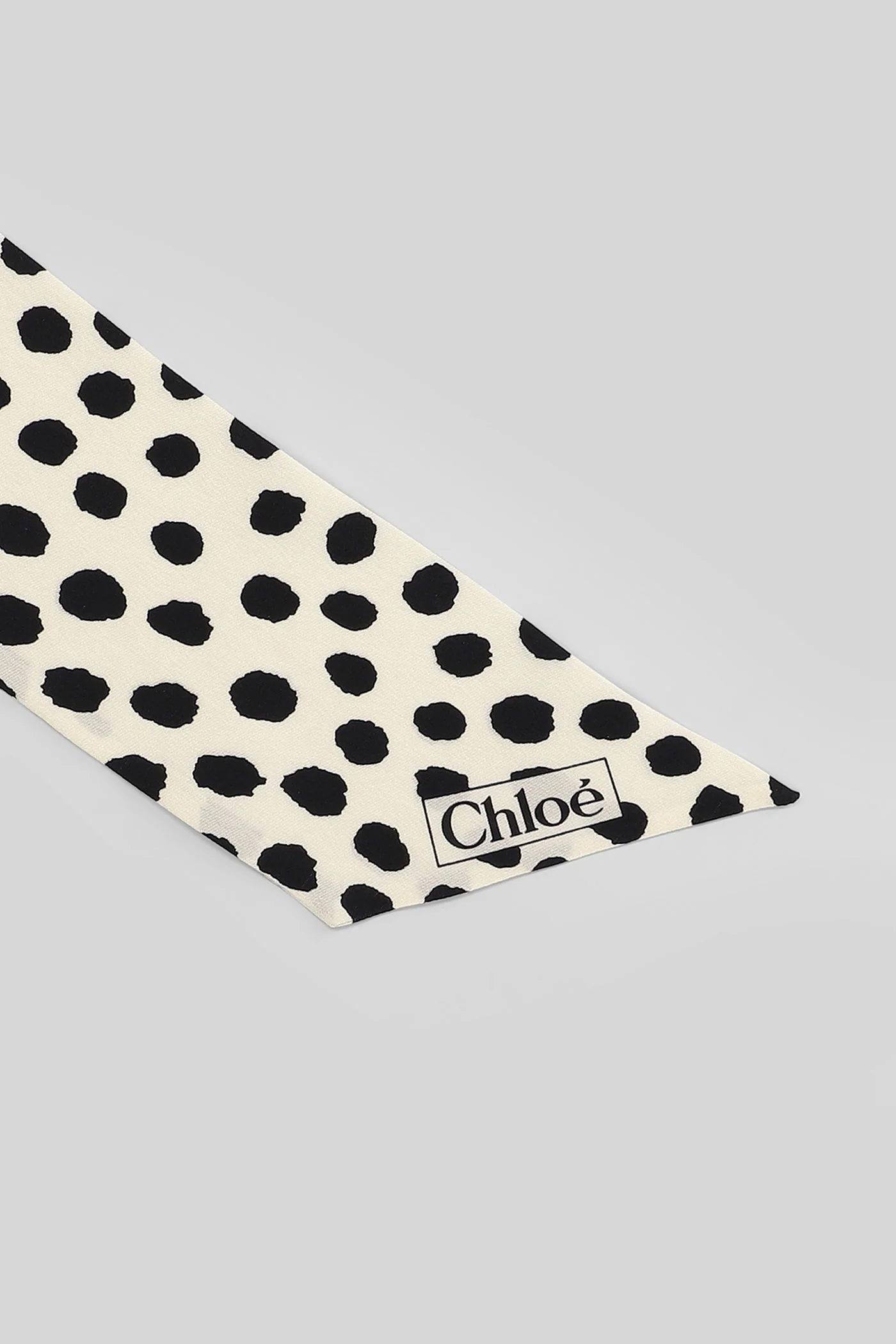 Foulard in beige silk - Image 3