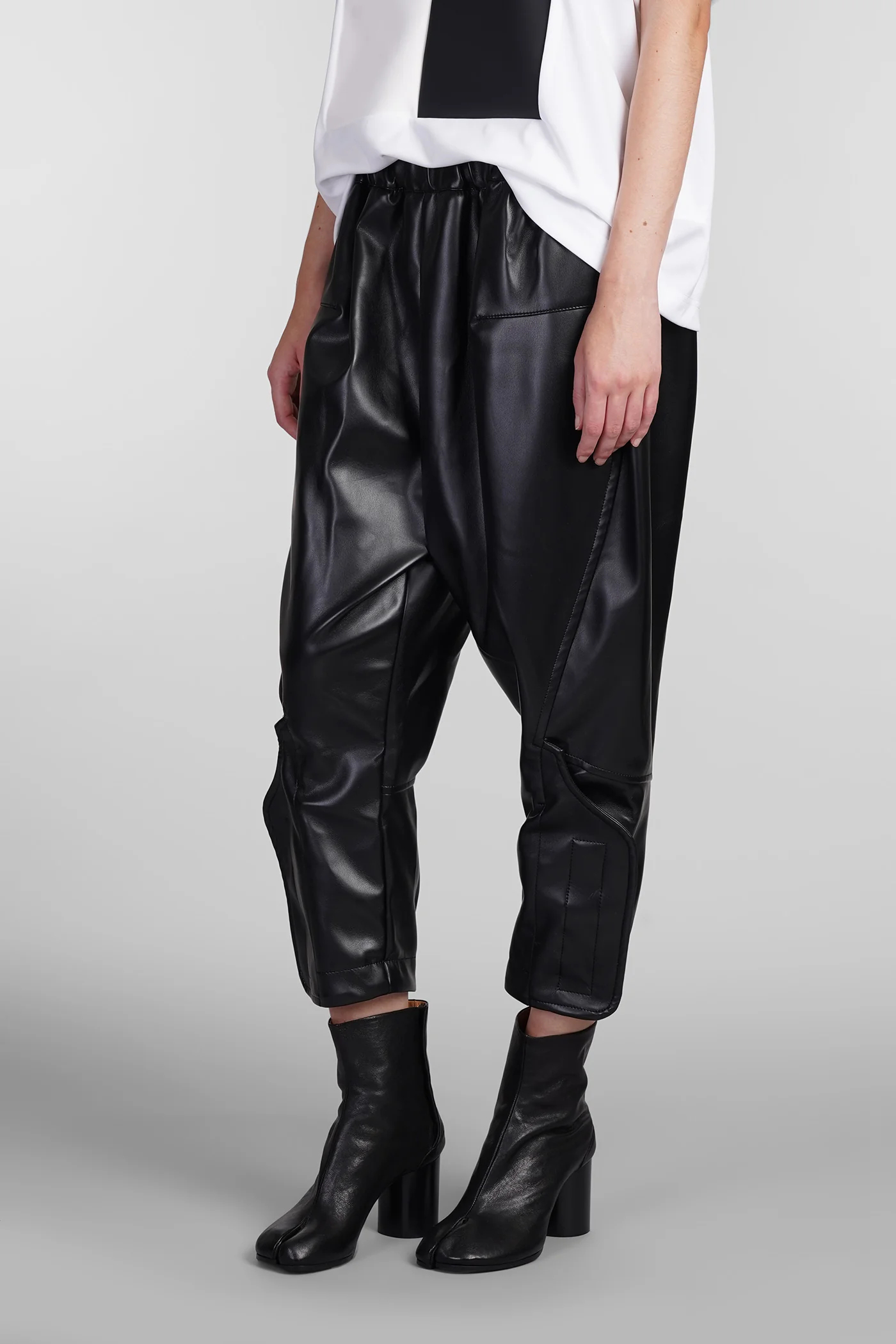 Pants in black Polyuretan - Image 4