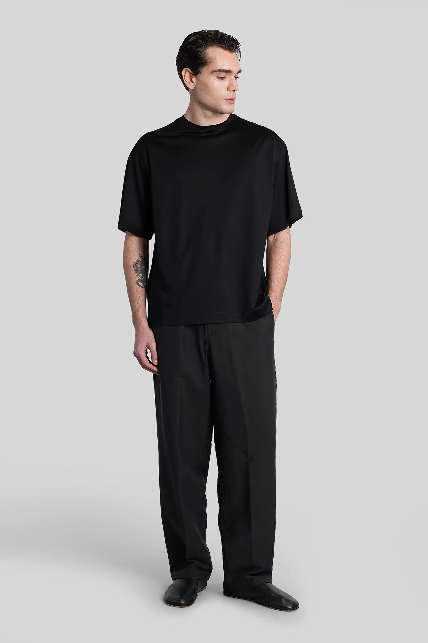 Vant T-Shirt in black cotton - Image 2