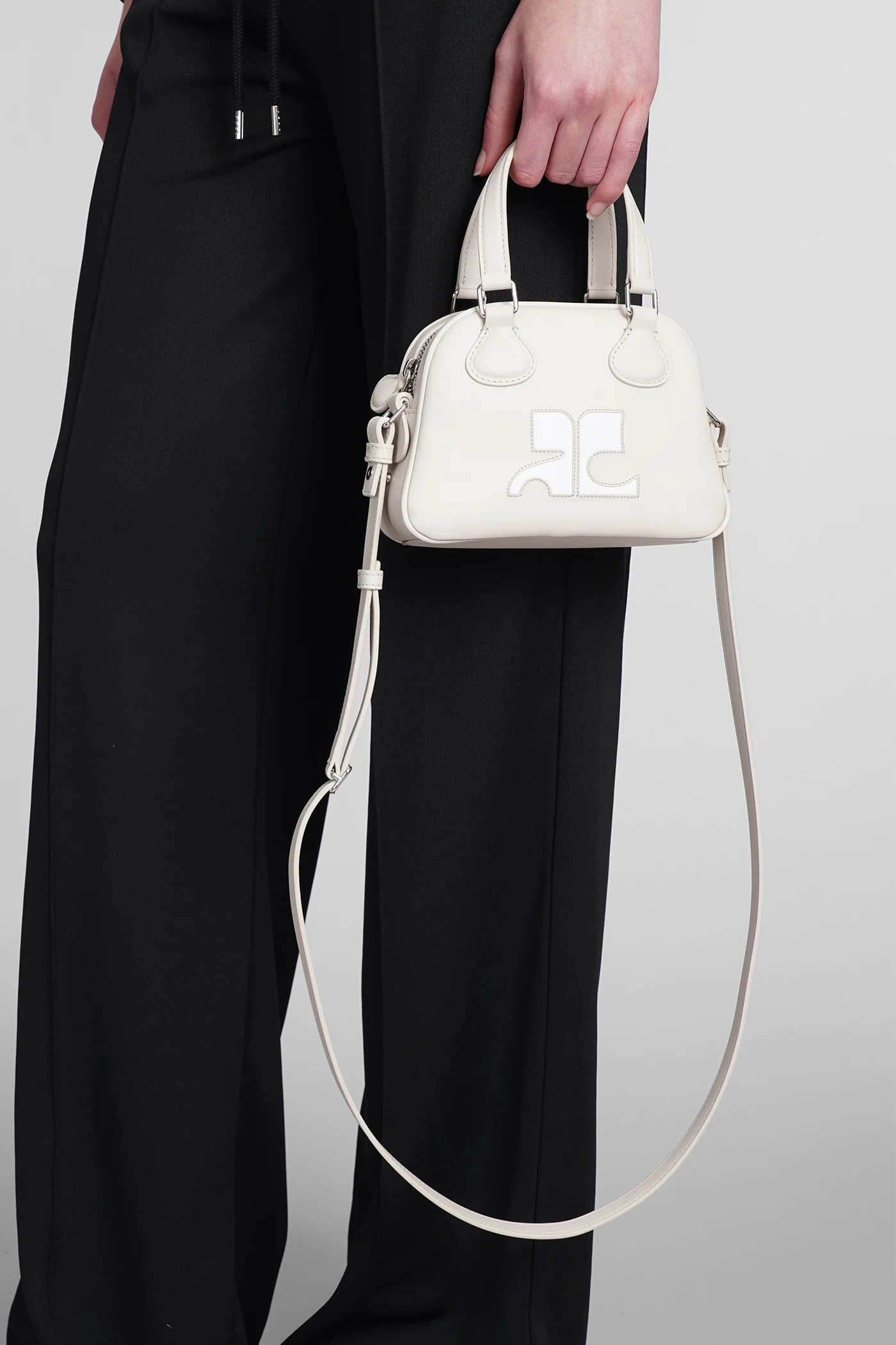 Bowling Hand bag in beige leather - Image 2