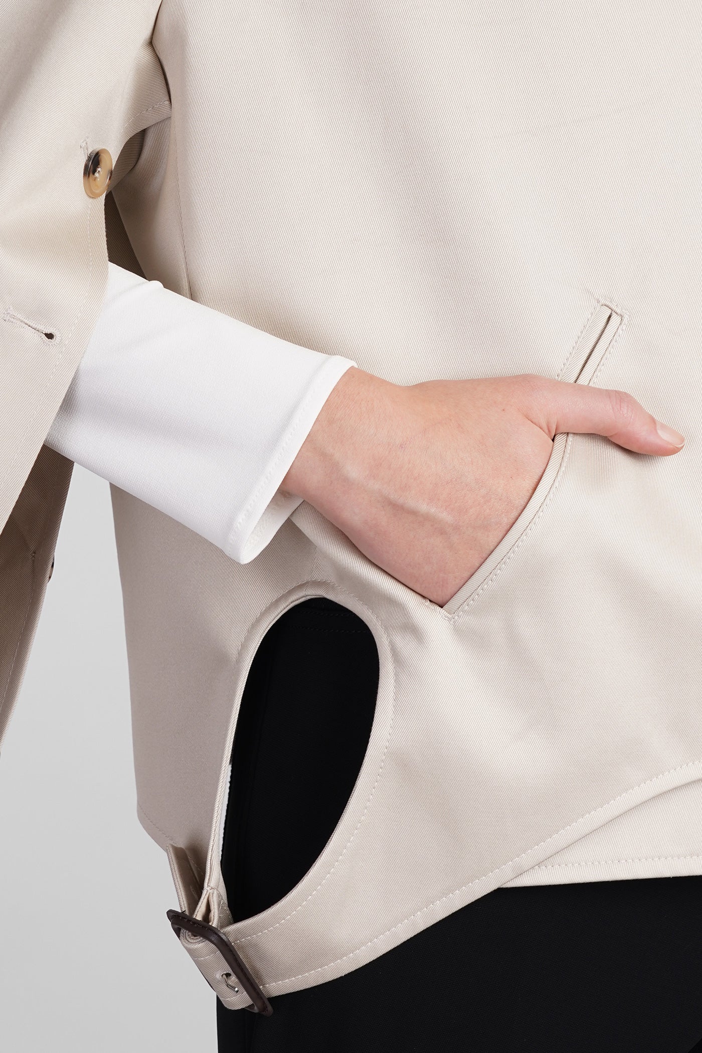 Casual jacket in beige cotton - Image 5