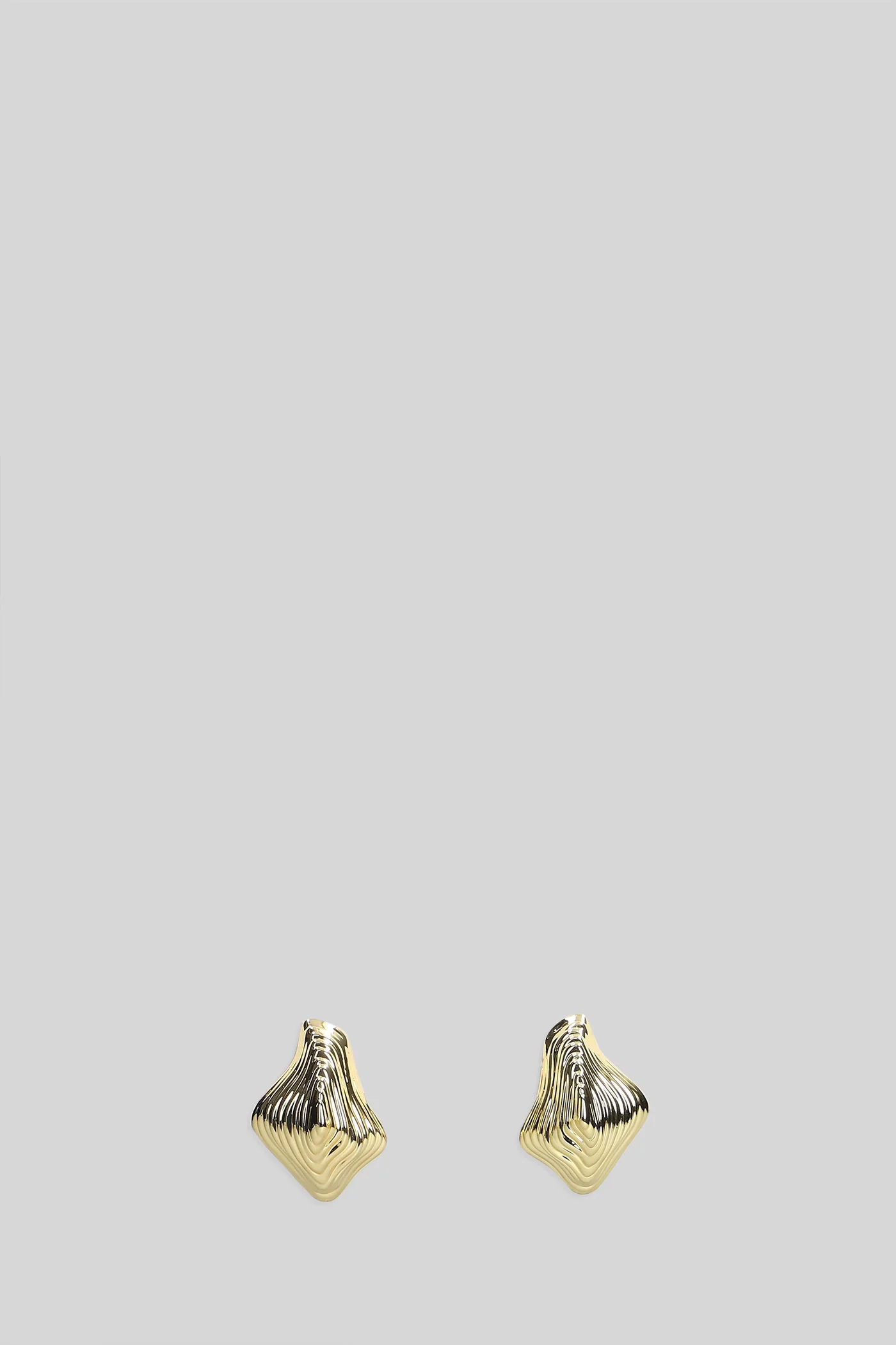 Relic  in gold brass