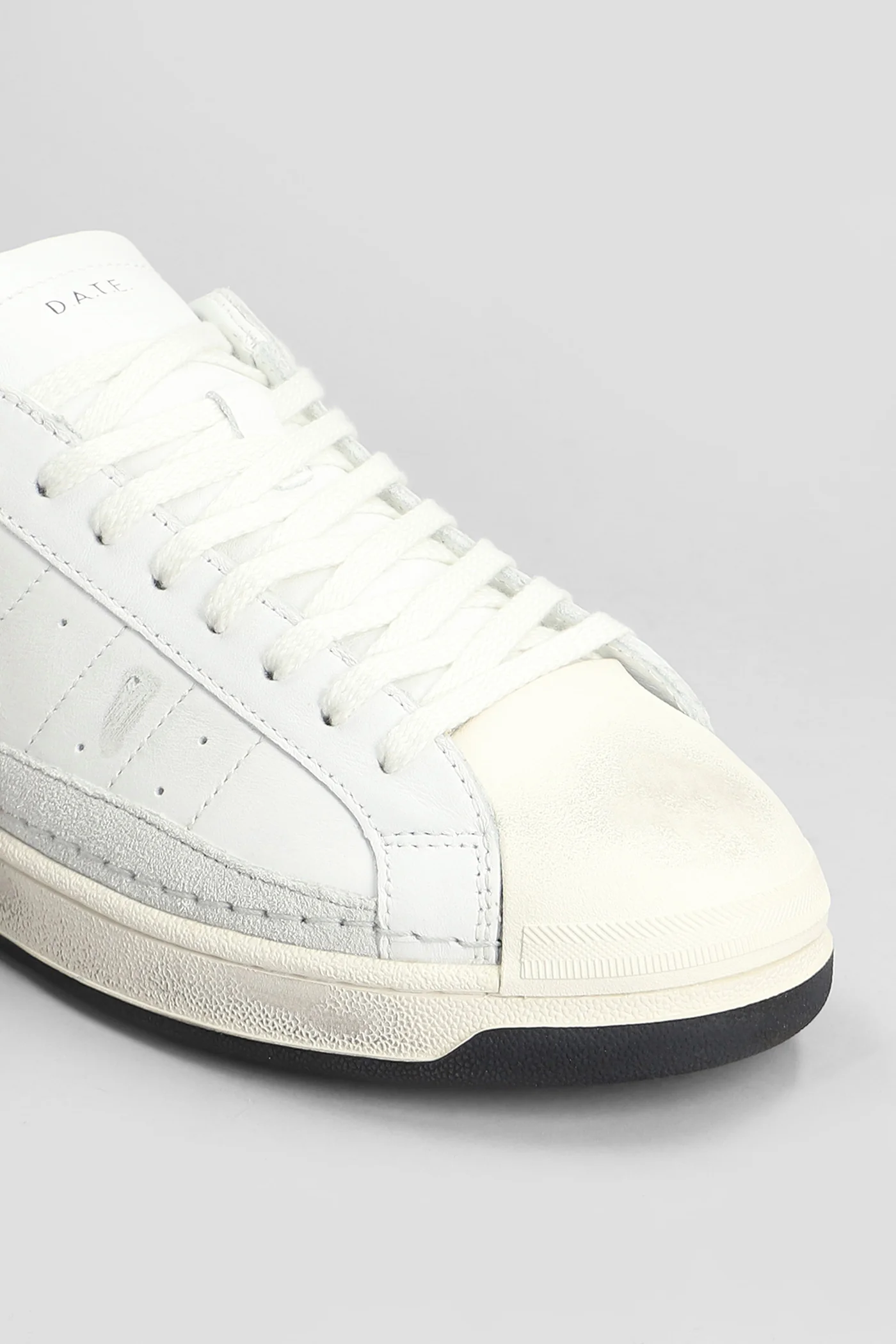 Base Used Sneakers in white leather - Image 5