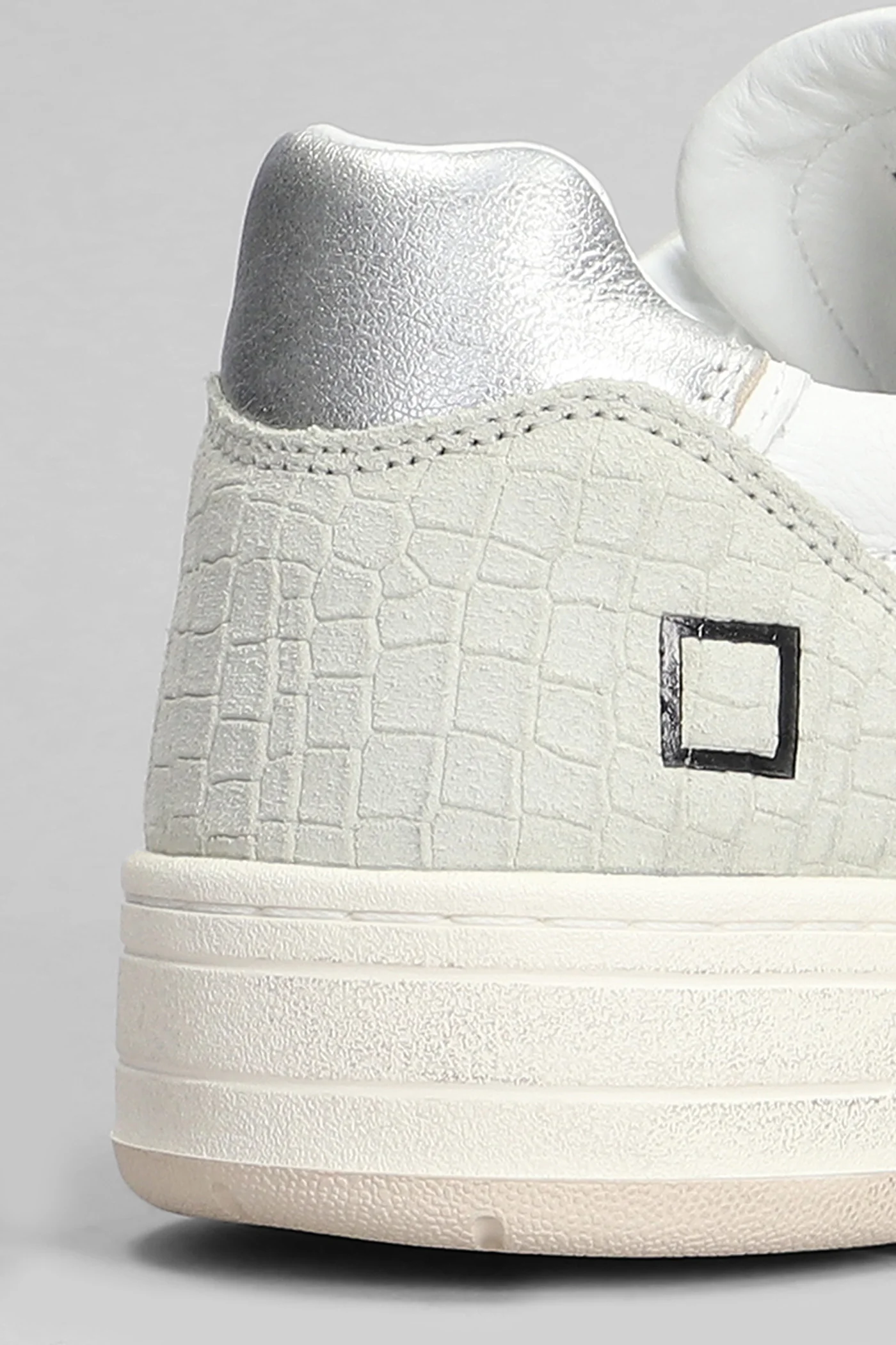 Court 2.0 Vintage Sneakers in white suede and leather - Image 5