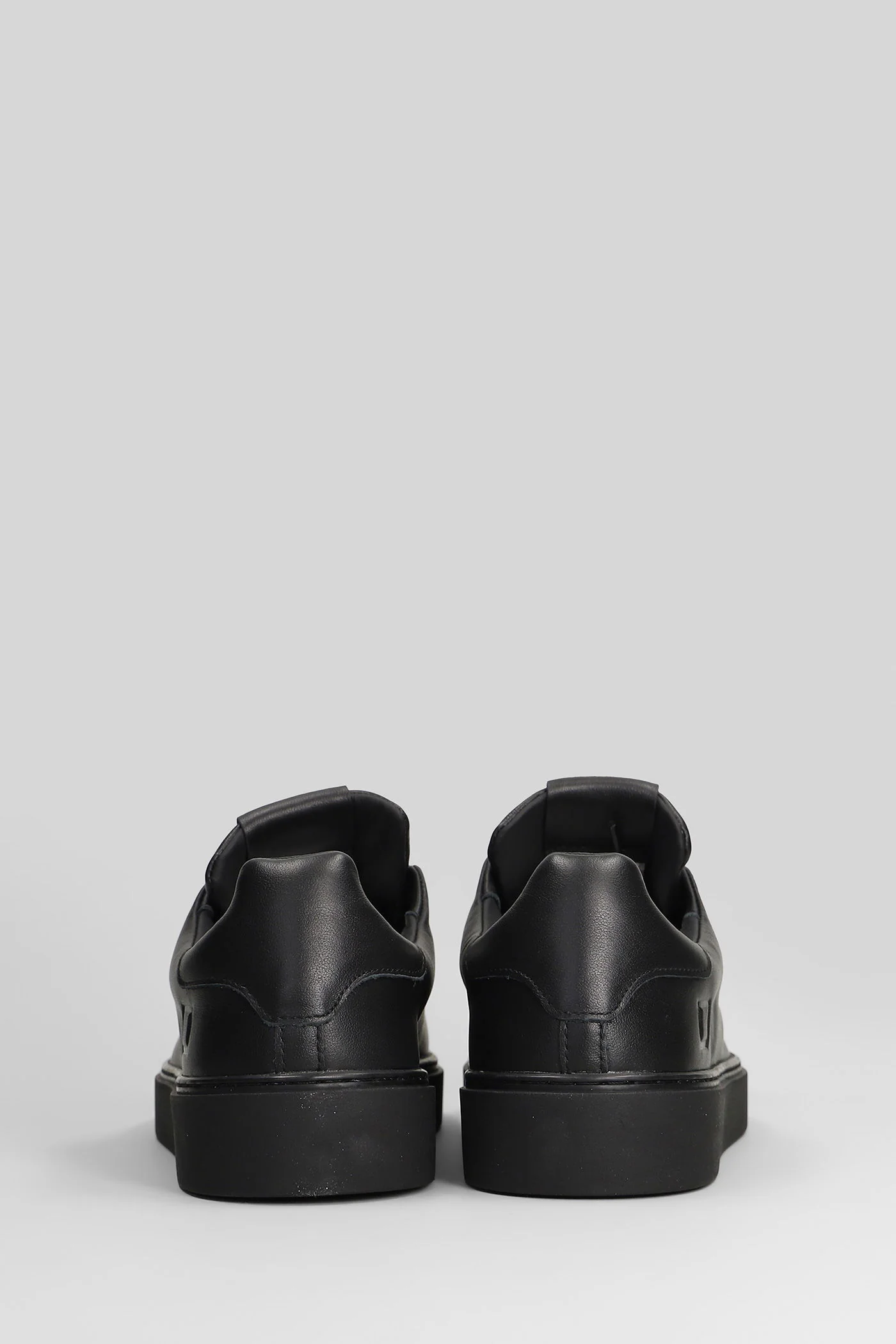 Levante Mono Sneakers in black leather - Image 4