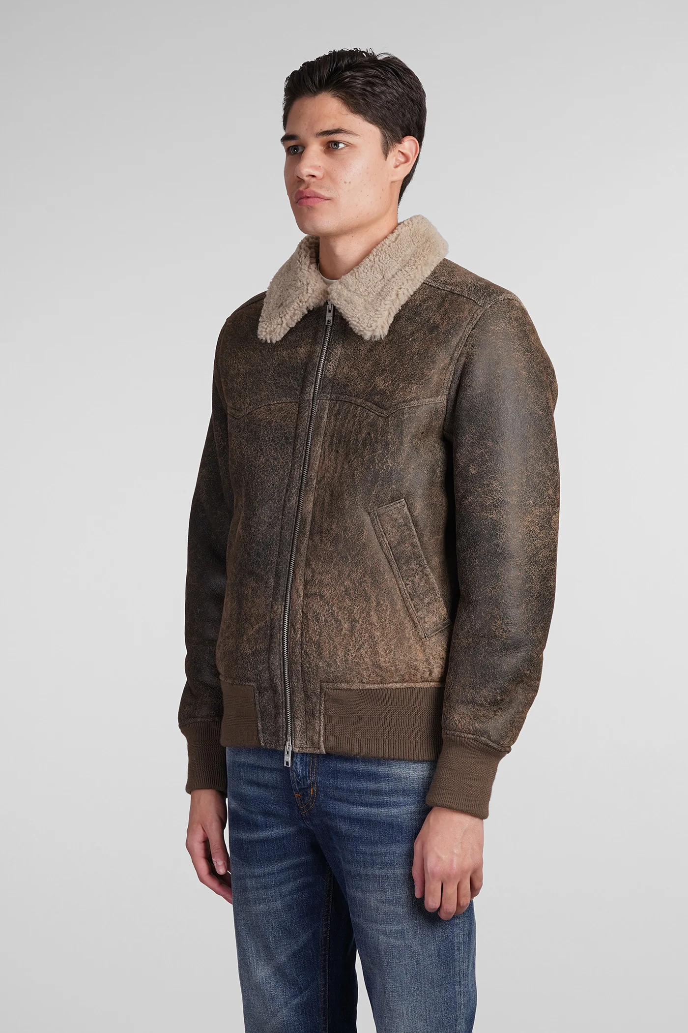 Shearling in brown leather - Image 4