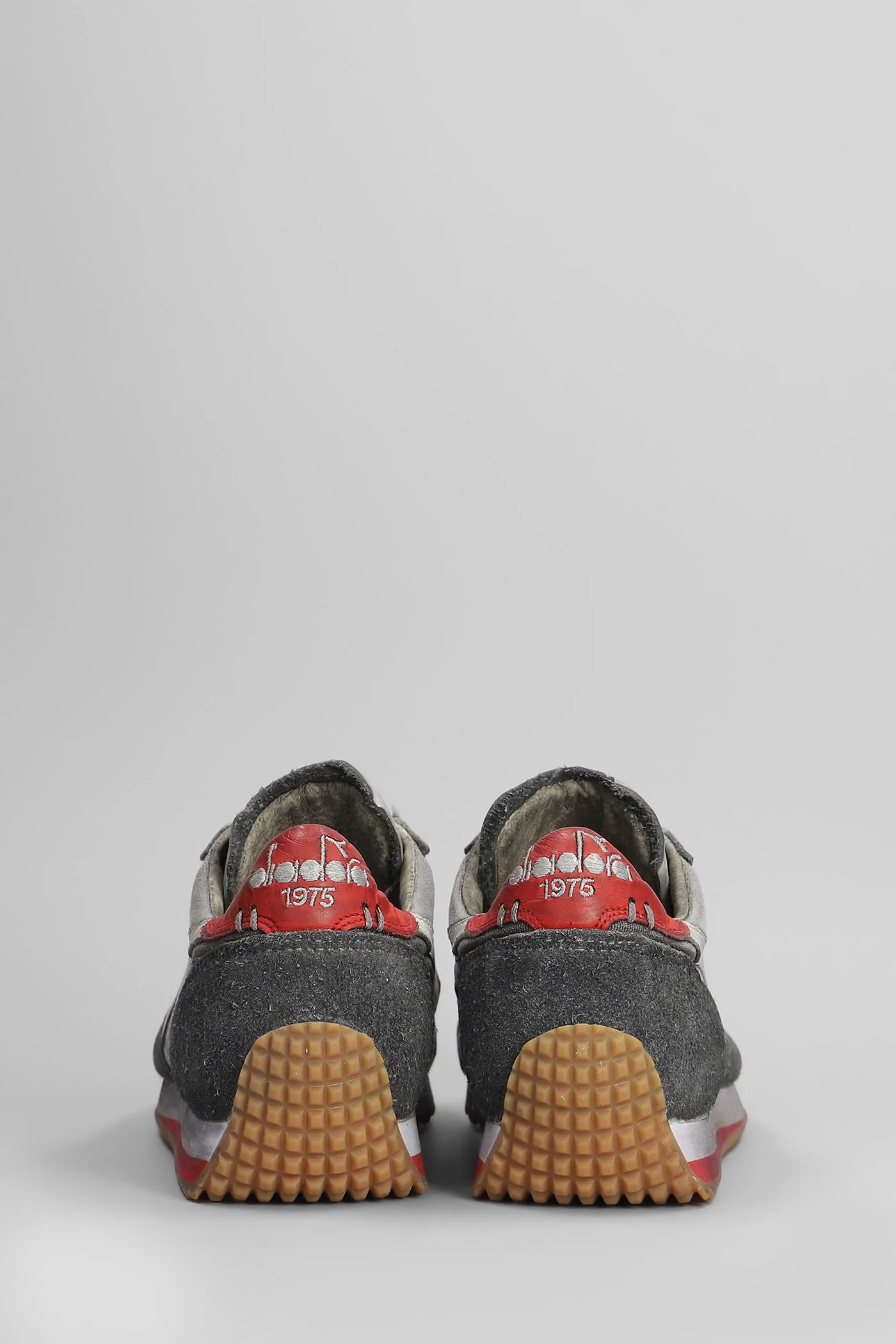 Equipe Dirty Sneakers in grey canvas - Image 4