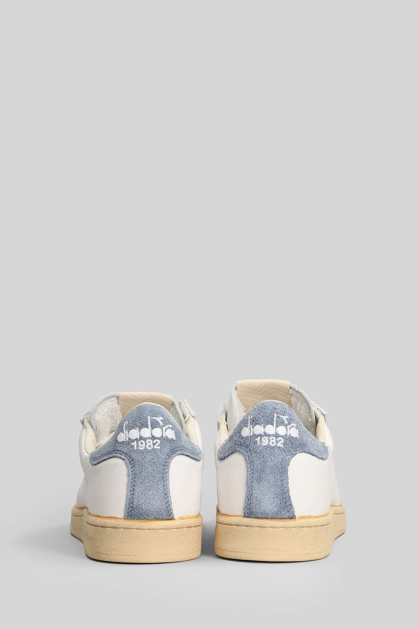 Prestige Plain Used Sneakers in white leather - Image 14