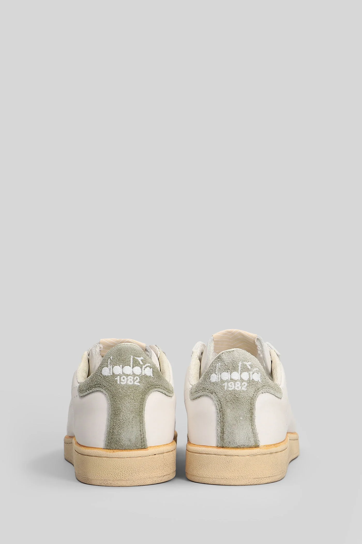 Prestige Plain Used Sneakers in white leather - Image 4